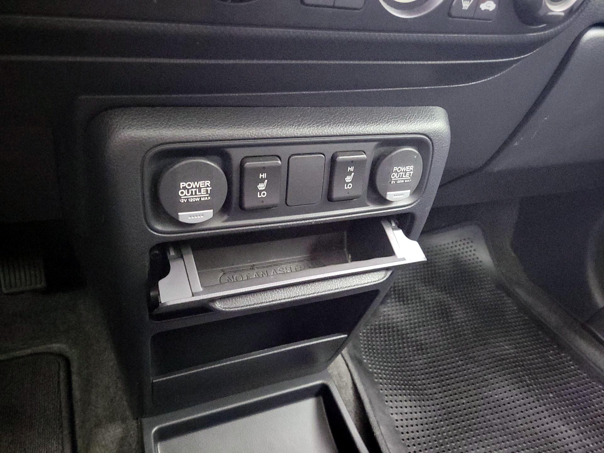 Thumbnail: 2014 Honda Ridgeline - 19