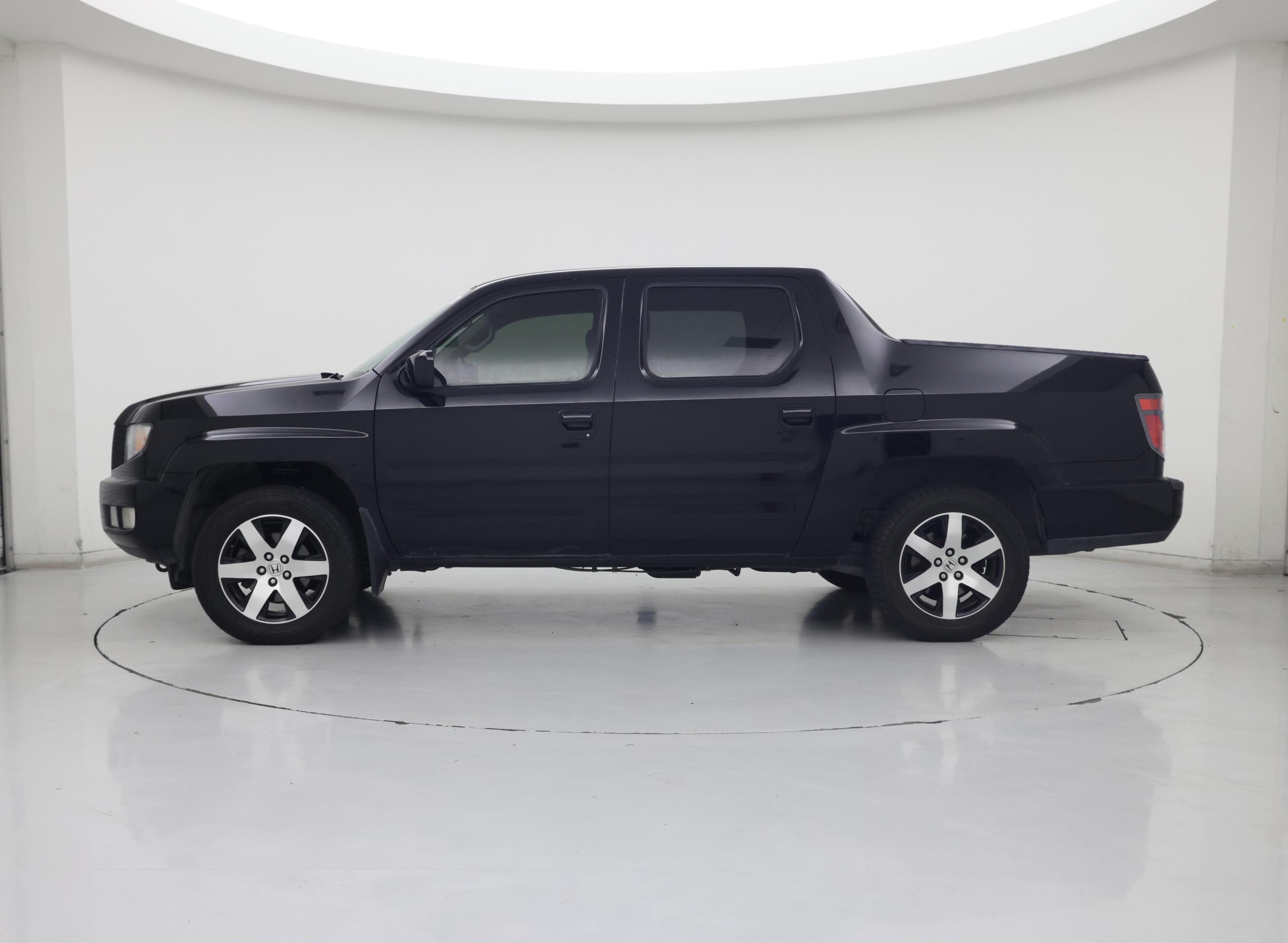 Thumbnail: 2014 Honda Ridgeline - 3