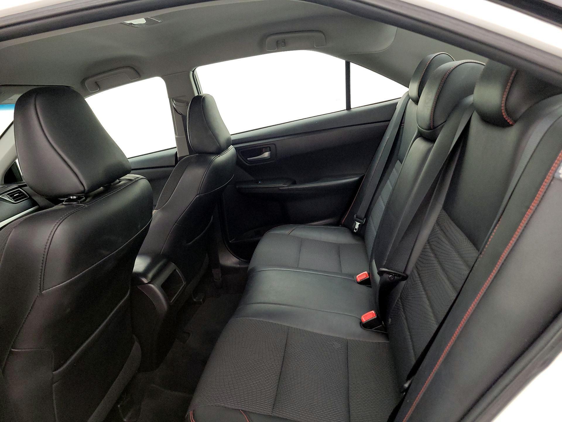 Thumbnail: 2016 Toyota Camry - 19