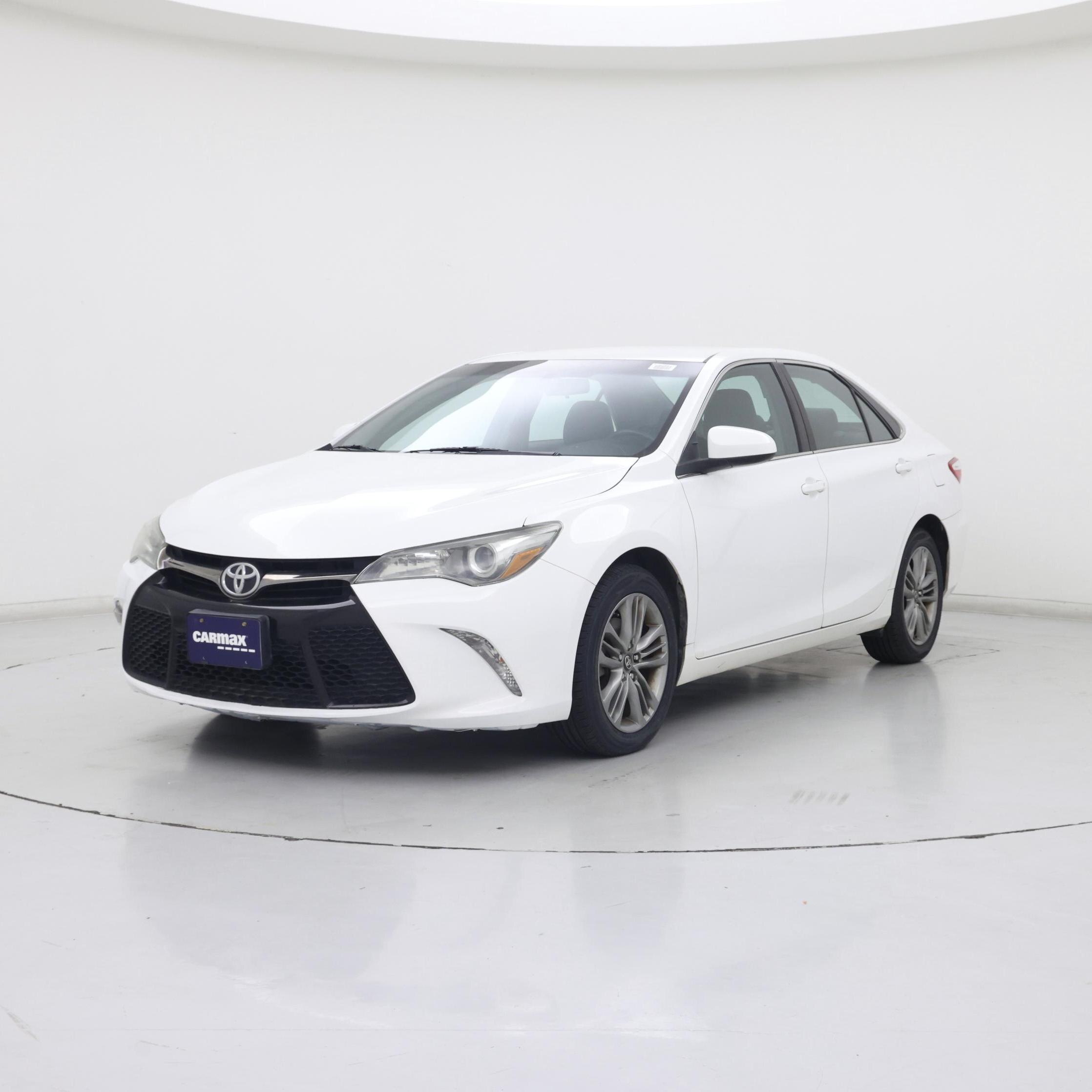 Thumbnail: 2016 Toyota Camry - 4