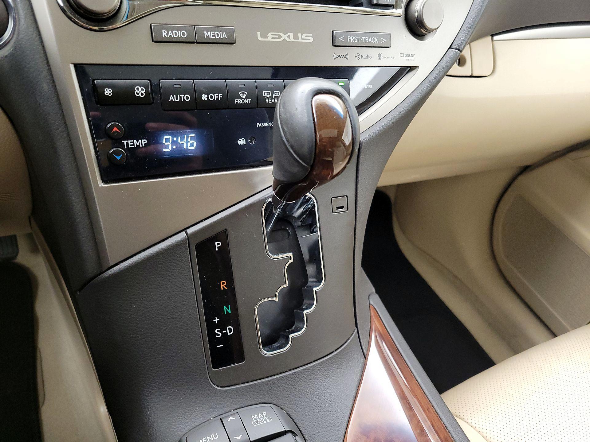 Thumbnail: 2015 Lexus RX - 17