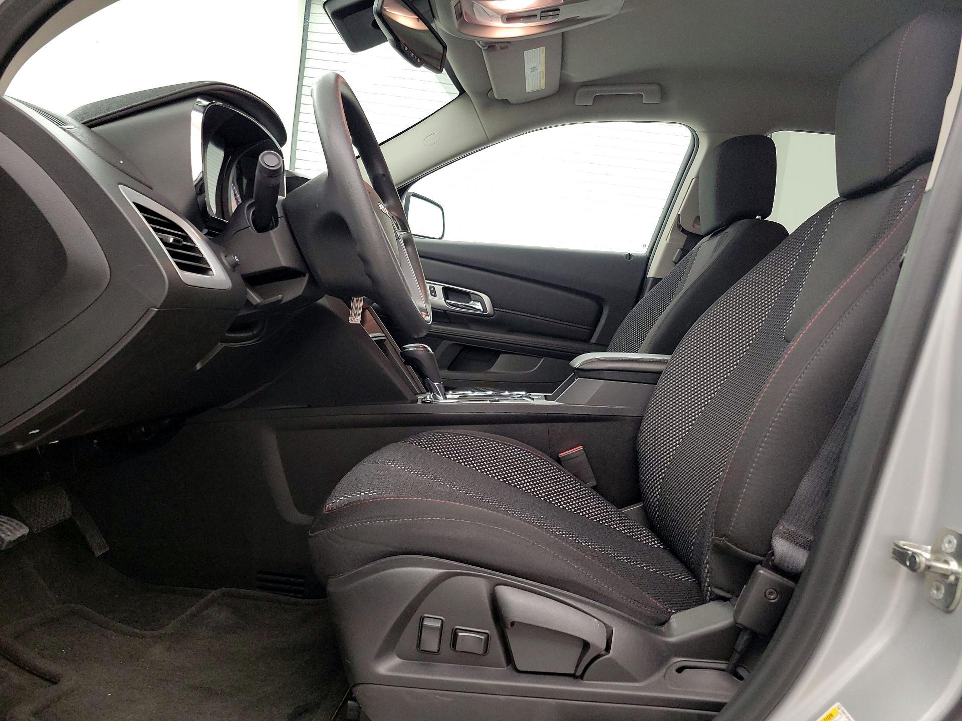 Thumbnail: 2017 GMC Terrain - 11