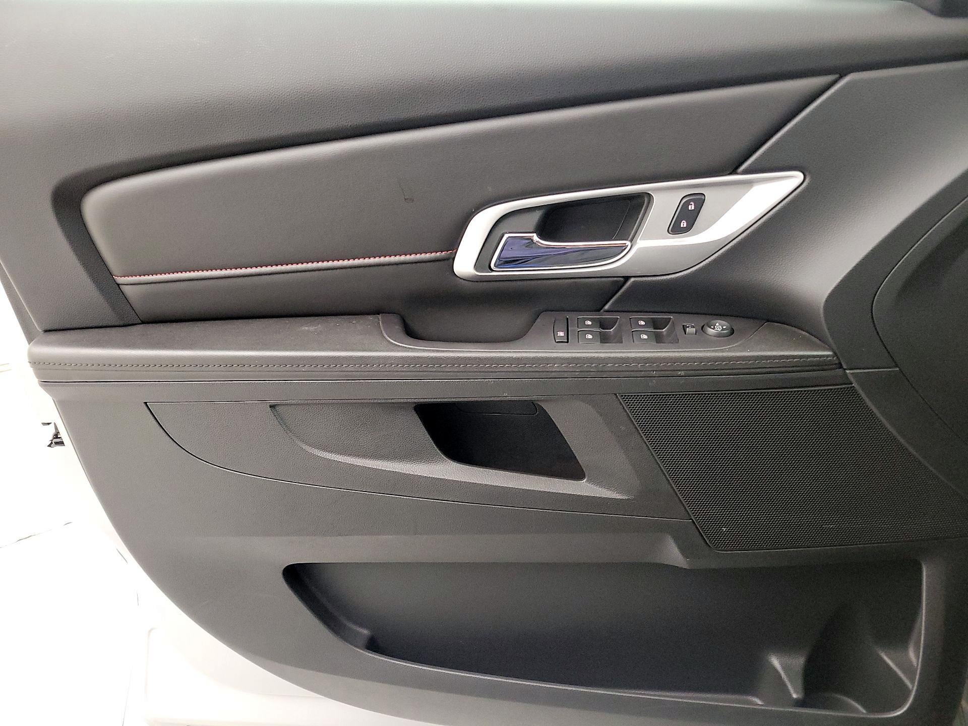 Thumbnail: 2017 GMC Terrain - 12