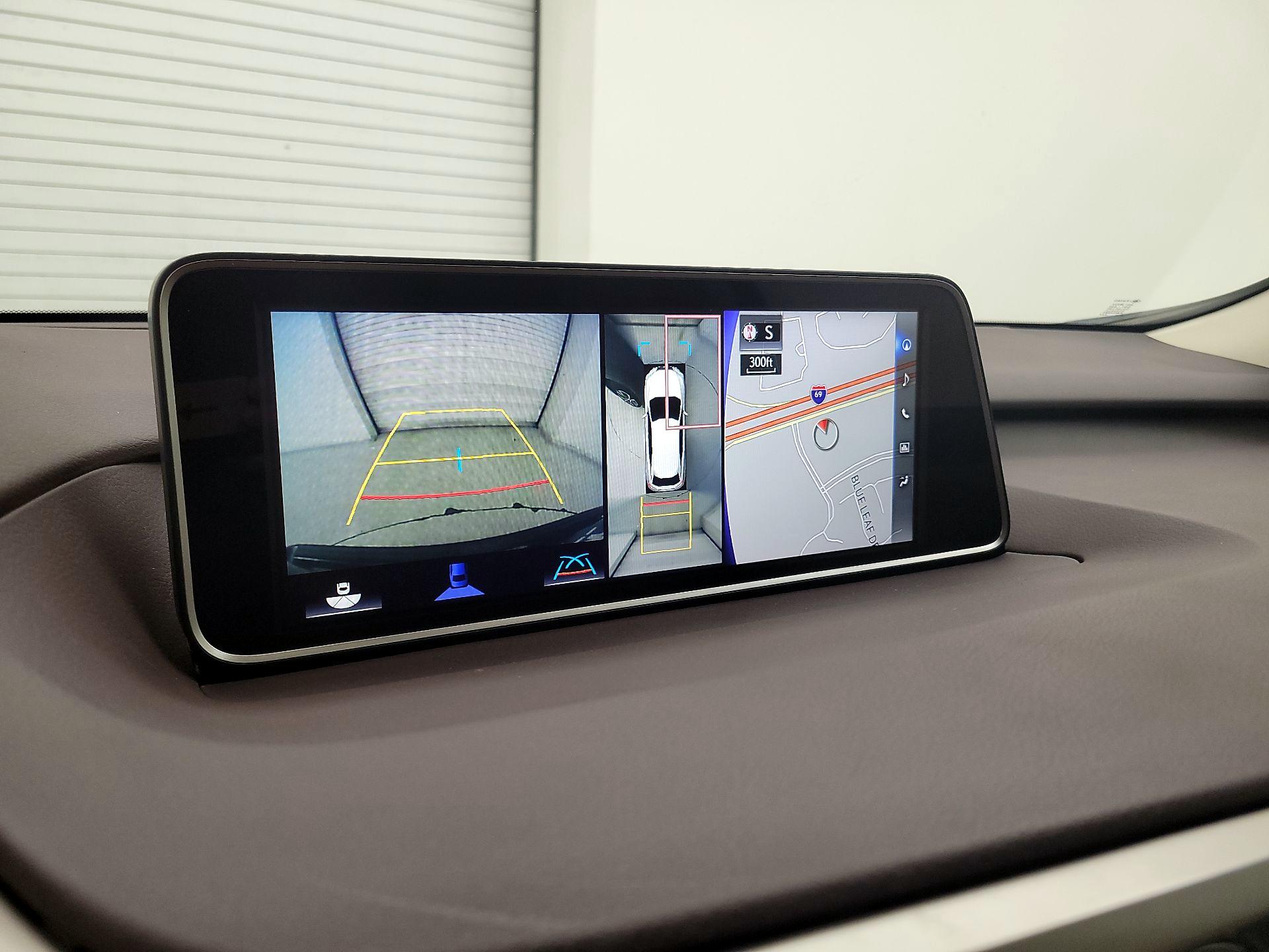 Thumbnail: 2019 Lexus RX - 15