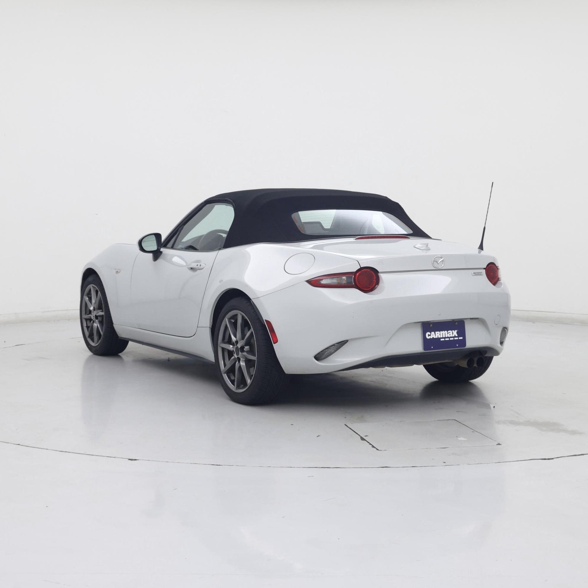 Thumbnail: 2017 Mazda MX-5 Miata - 2