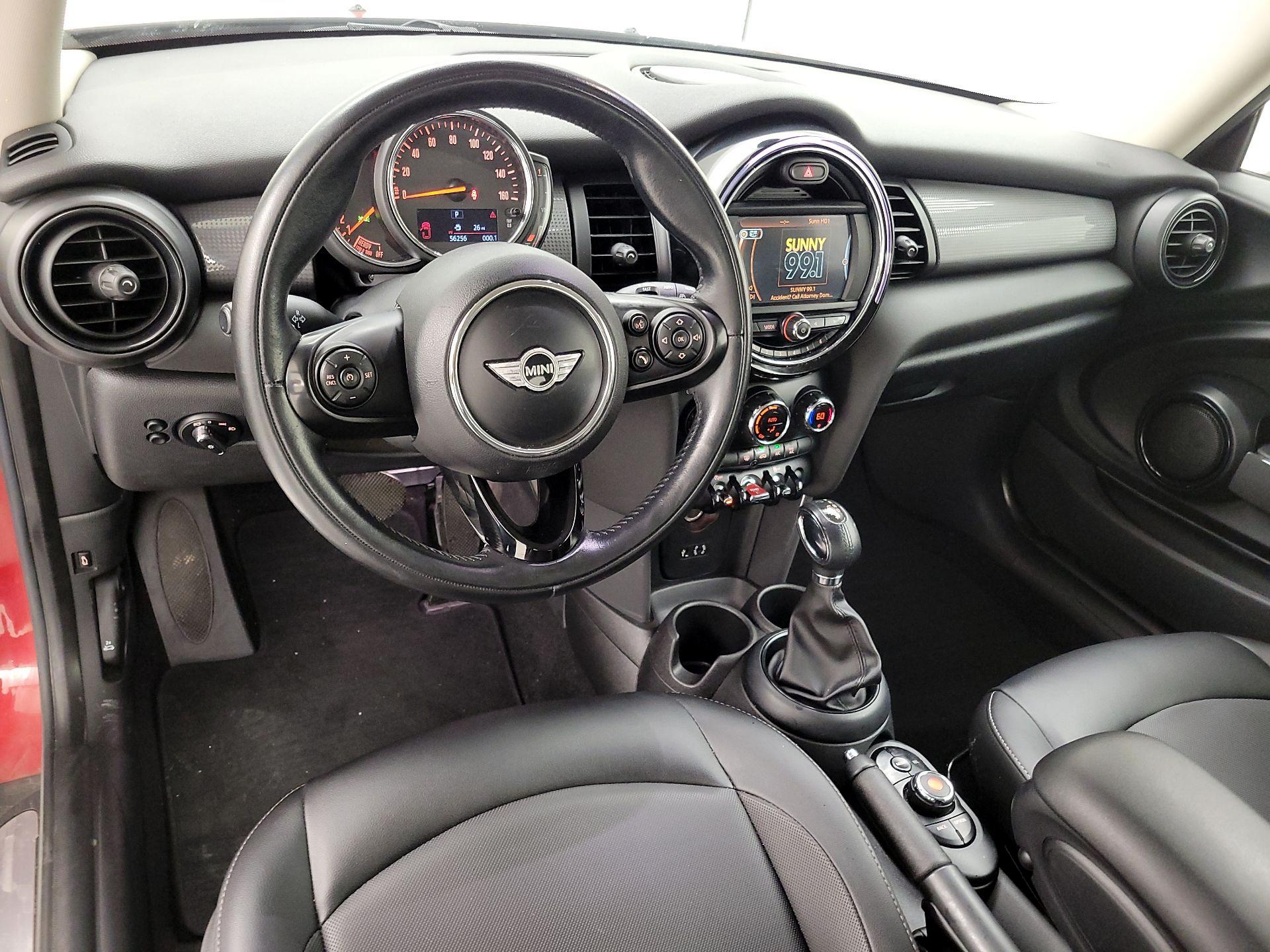 Thumbnail: 2018 MINI Cooper Hardtop - 9