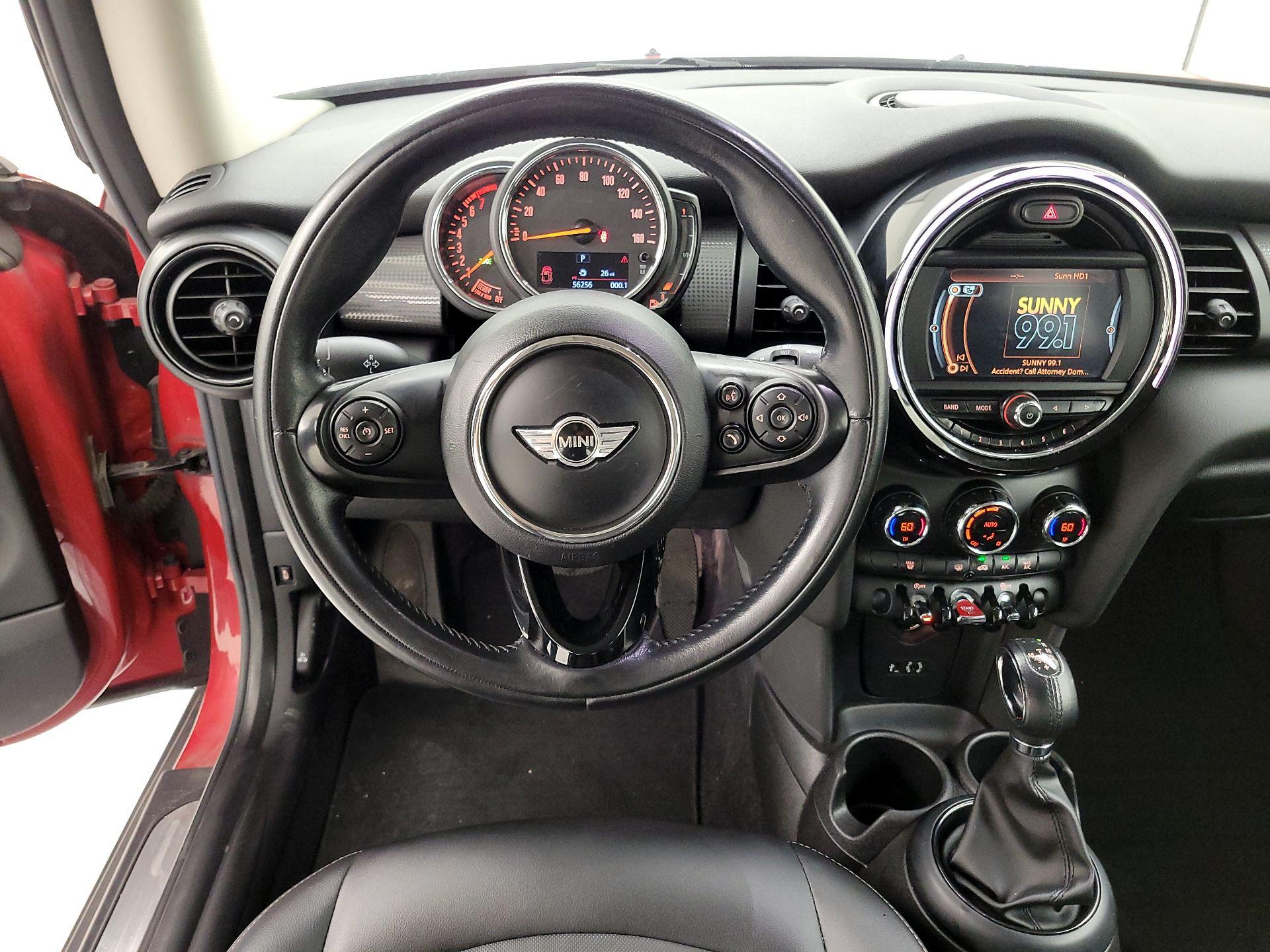 Thumbnail: 2018 MINI Cooper Hardtop - 10