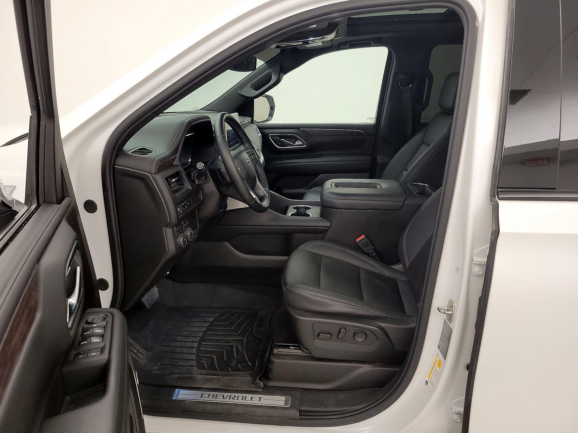 Thumbnail: 2023 Chevrolet Suburban - 11