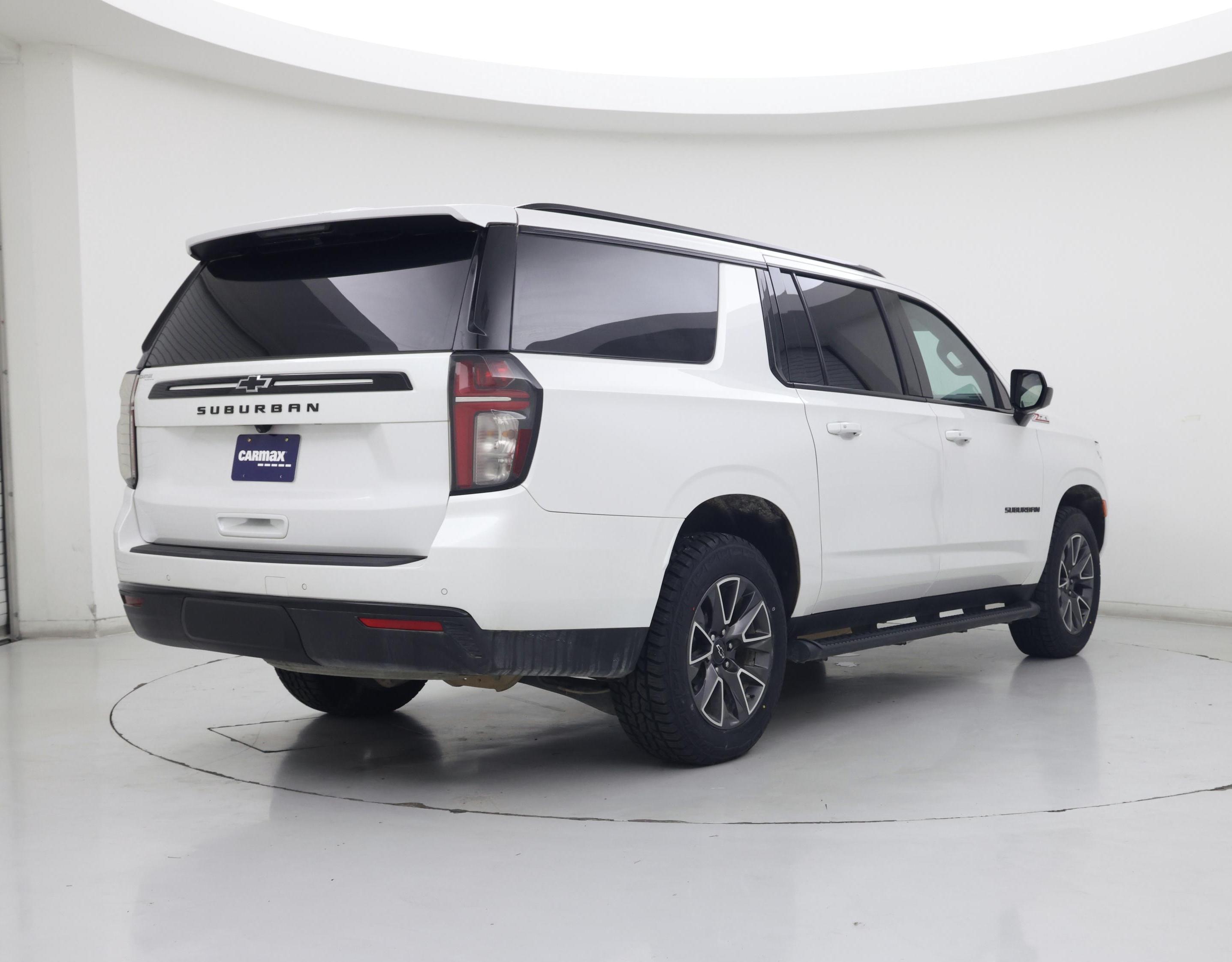 Thumbnail: 2023 Chevrolet Suburban - 8