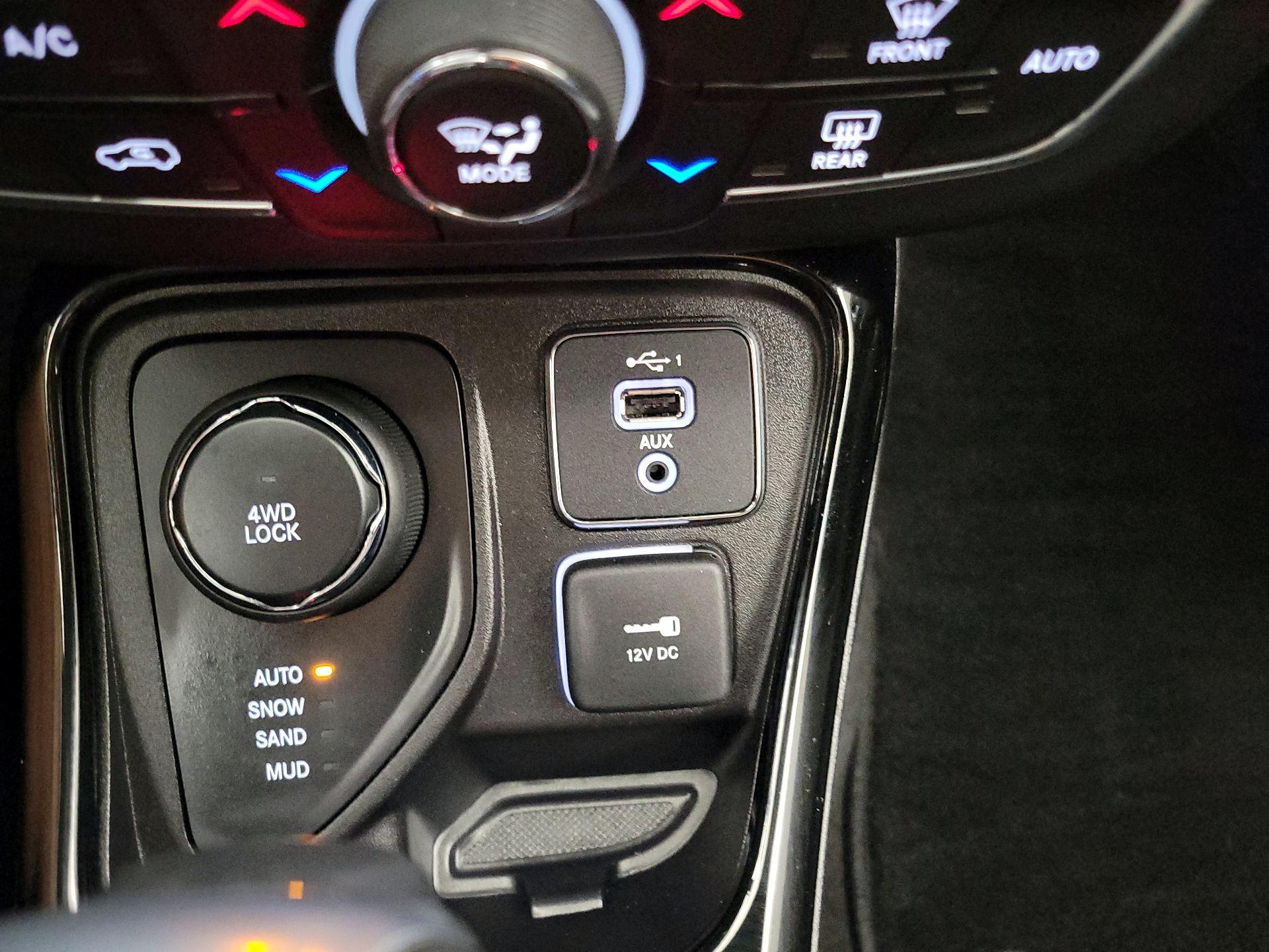 Thumbnail: 2021 Jeep Compass - 18