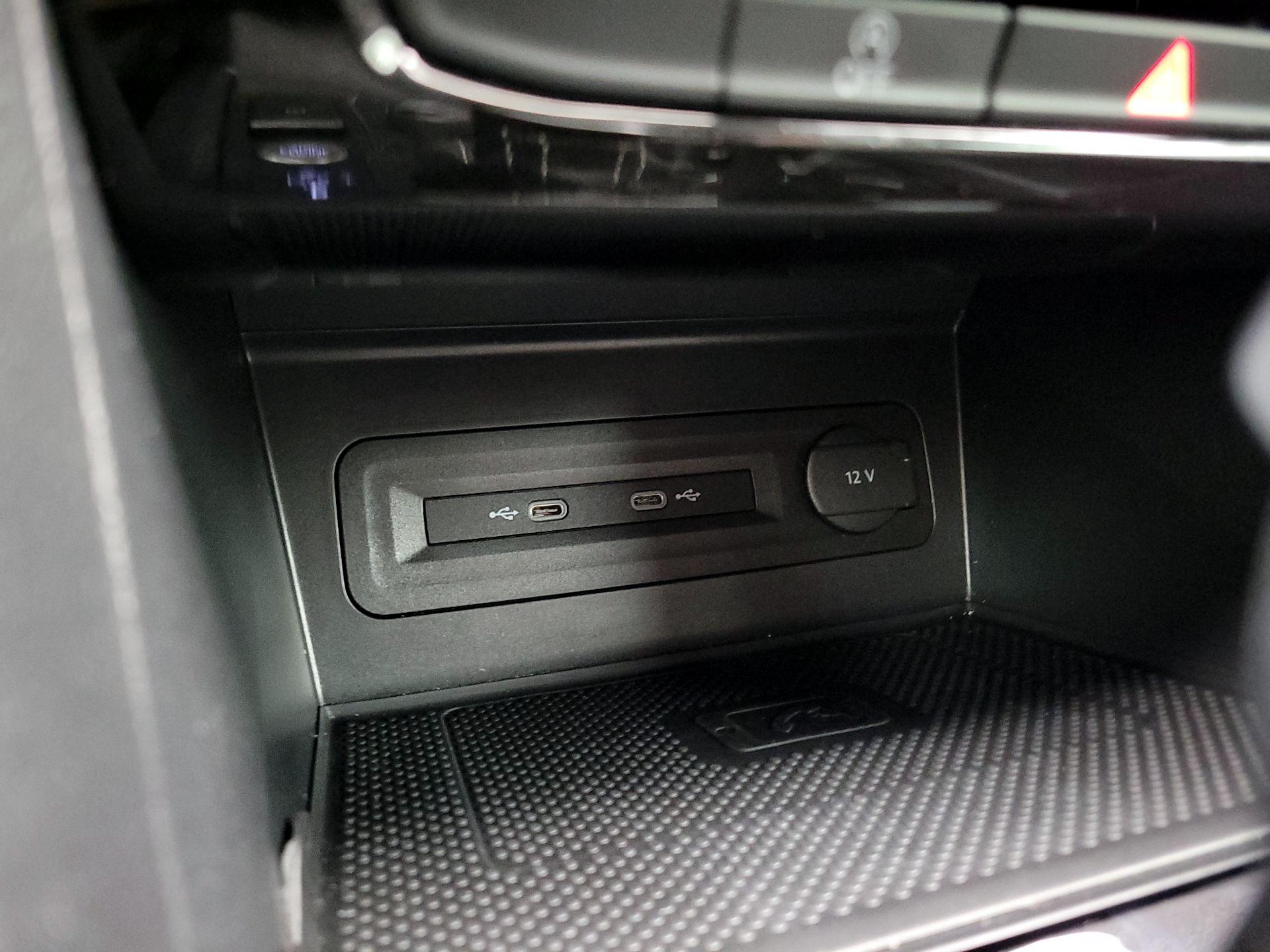 Thumbnail: 2022 Volkswagen Atlas - 19