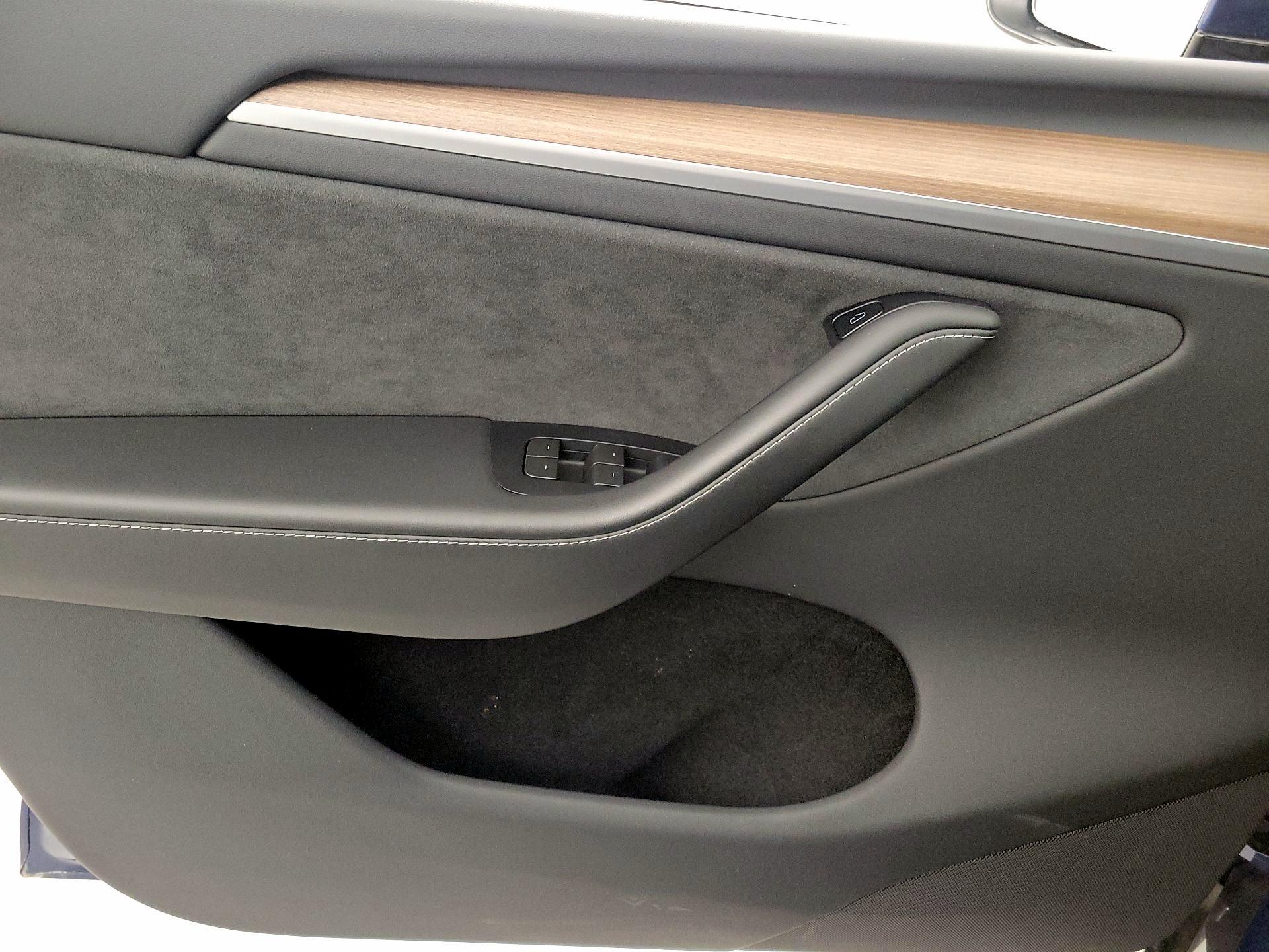 Thumbnail: 2023 Tesla Model Y - 12