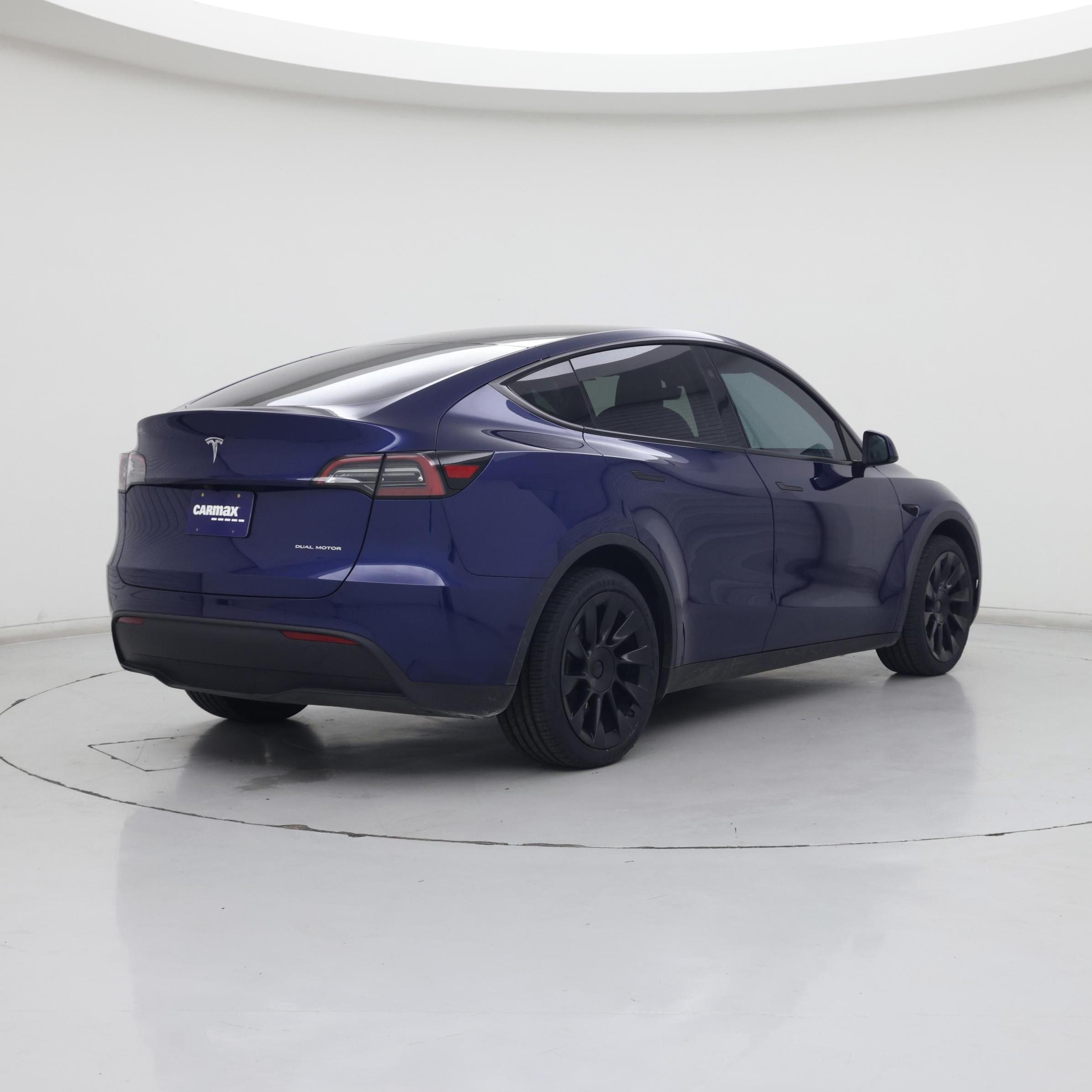 Thumbnail: 2023 Tesla Model Y - 8