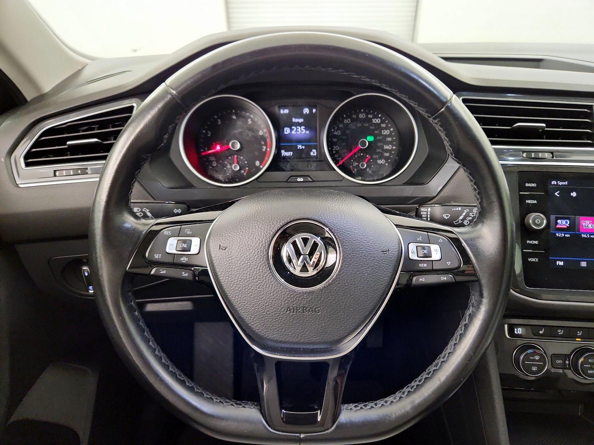 Thumbnail: 2019 Volkswagen Tiguan - 10