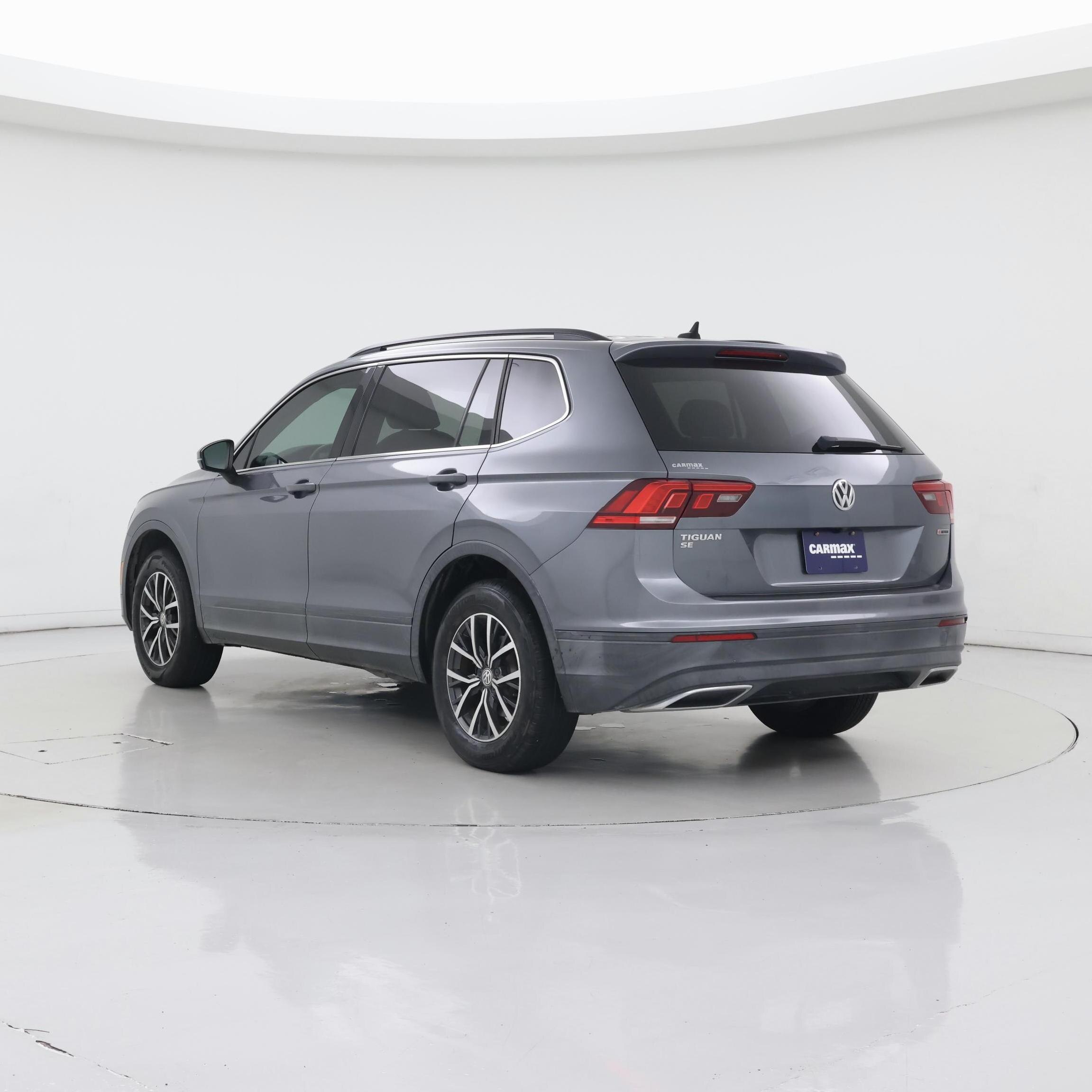 Thumbnail: 2019 Volkswagen Tiguan - 2