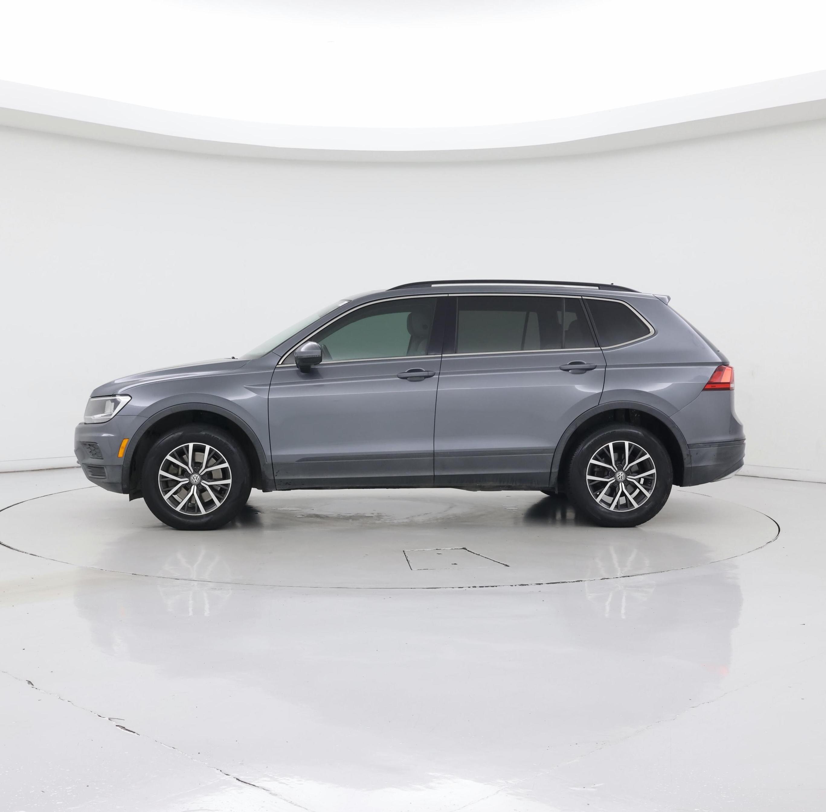 Thumbnail: 2019 Volkswagen Tiguan - 3