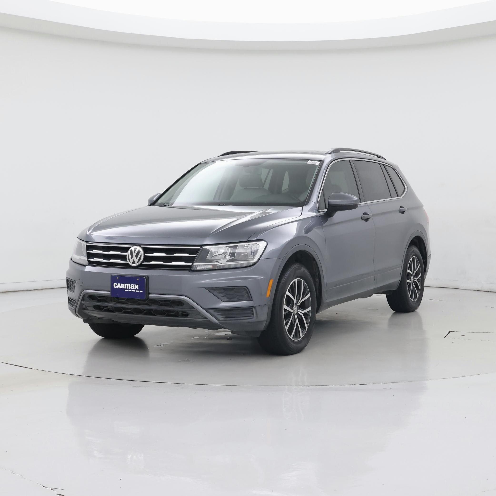 Thumbnail: 2019 Volkswagen Tiguan - 4