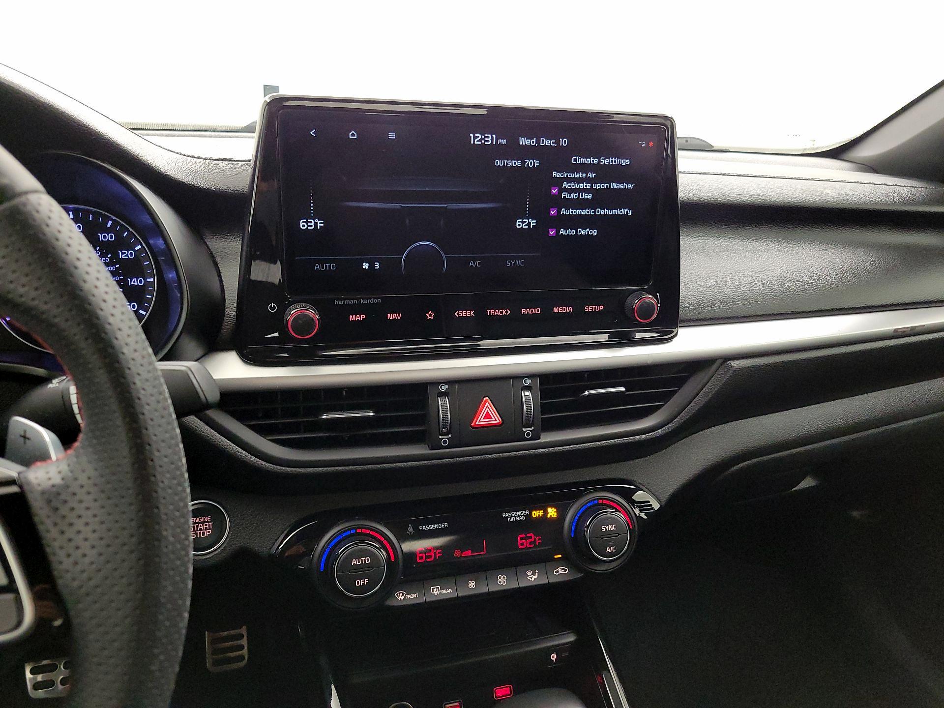 Thumbnail: 2023 Kia Forte - 17