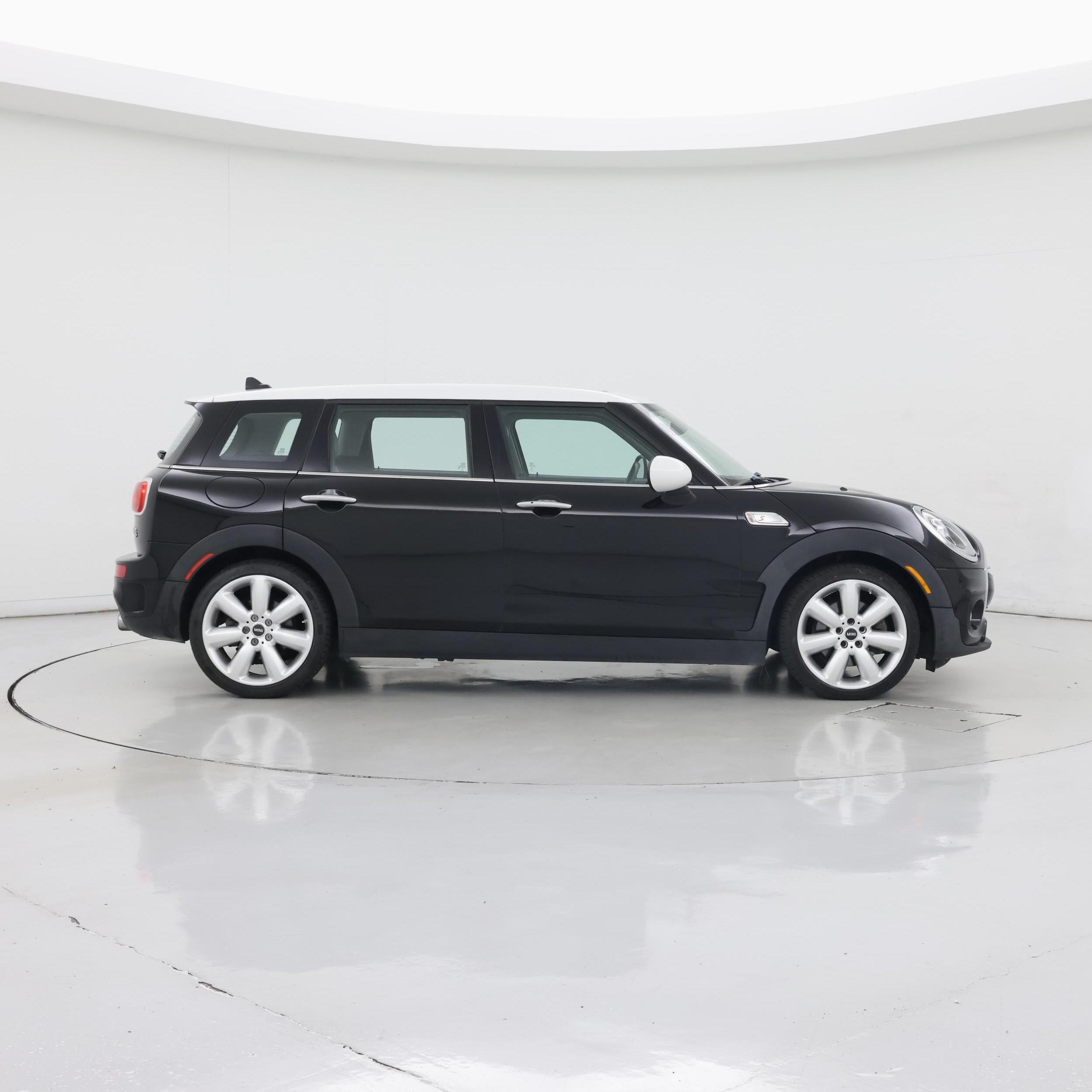 Thumbnail: 2016 MINI Cooper Clubman - 7