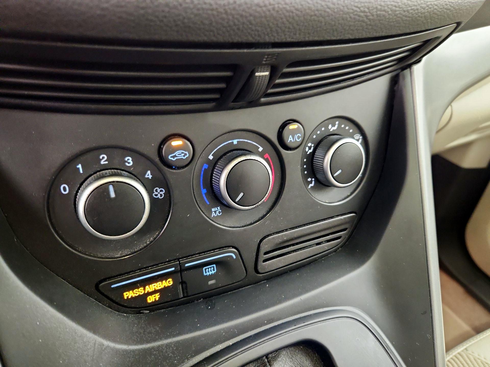 Thumbnail: 2016 Ford Escape - 16