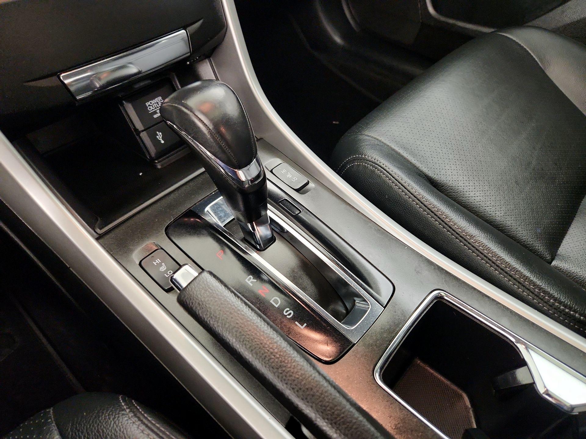 Thumbnail: 2015 Honda Accord - 17