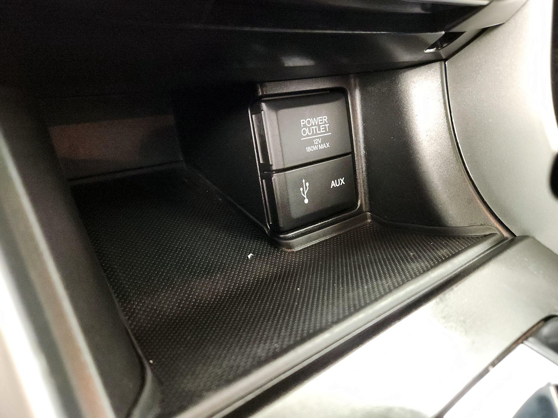 Thumbnail: 2015 Honda Accord - 18