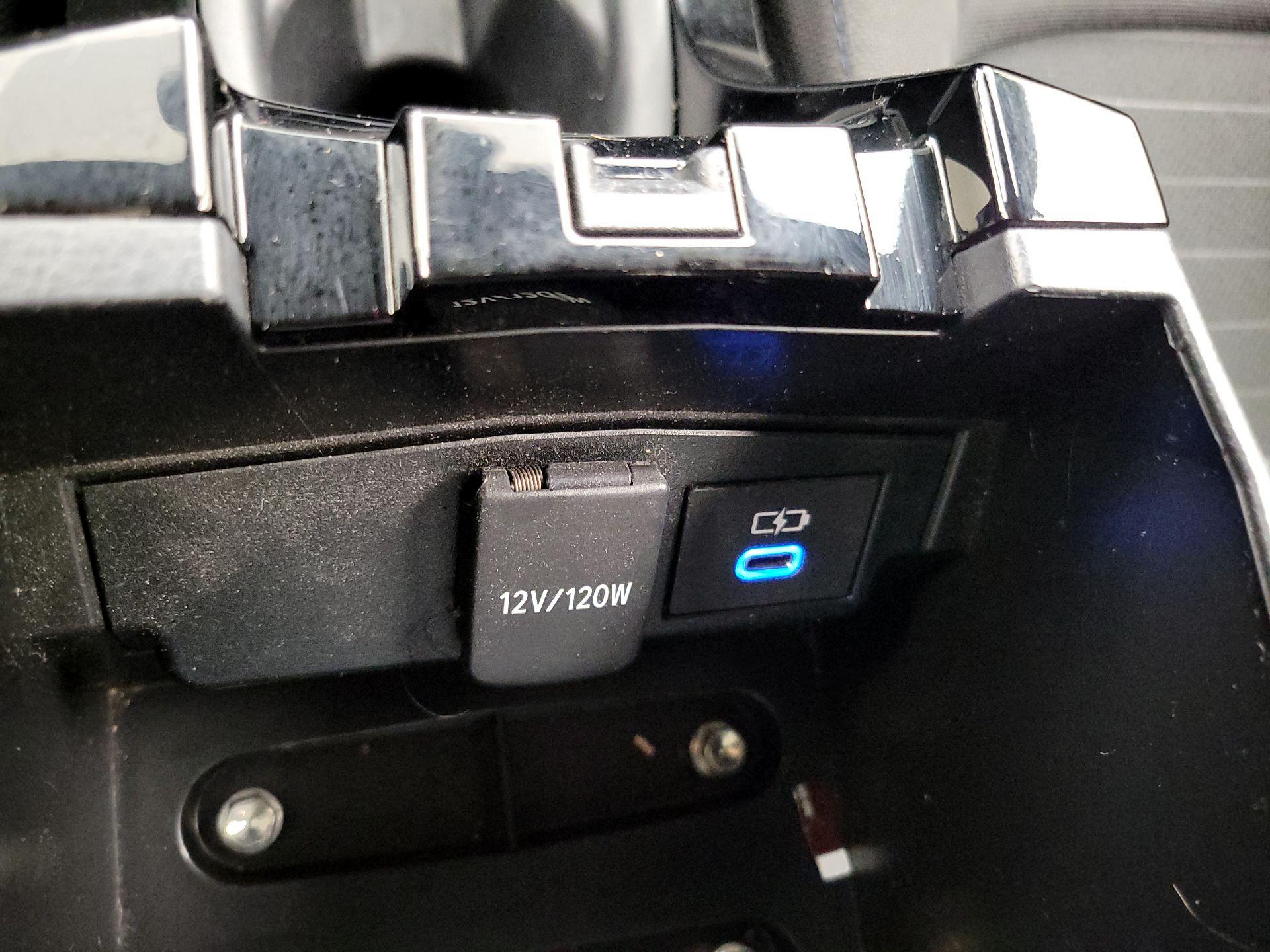 Thumbnail: 2022 Toyota Corolla - 18