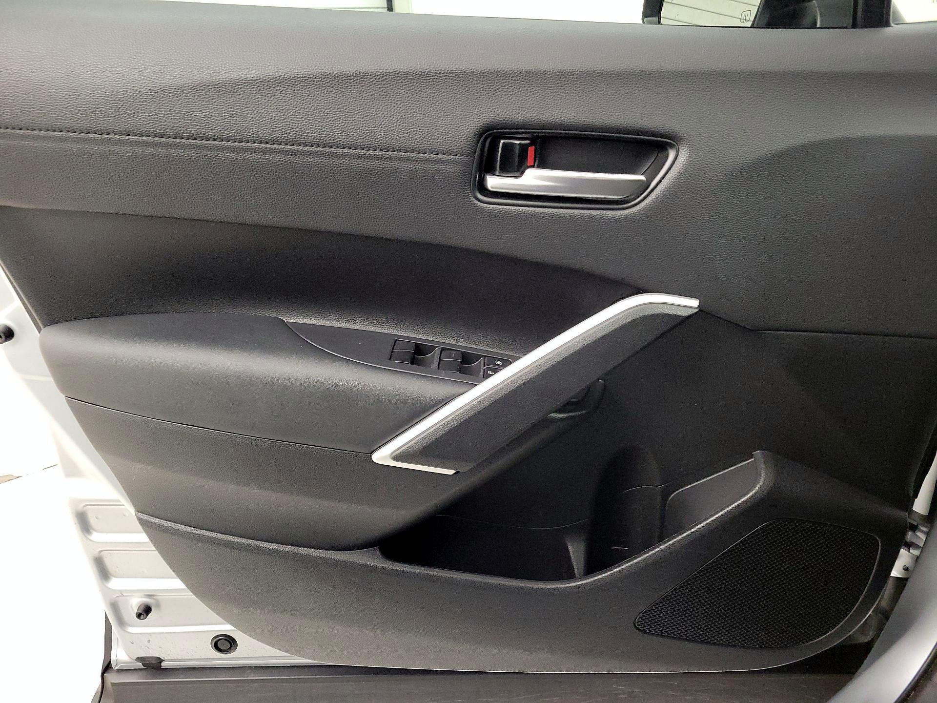 Thumbnail: 2023 Toyota Corolla Cross - 12