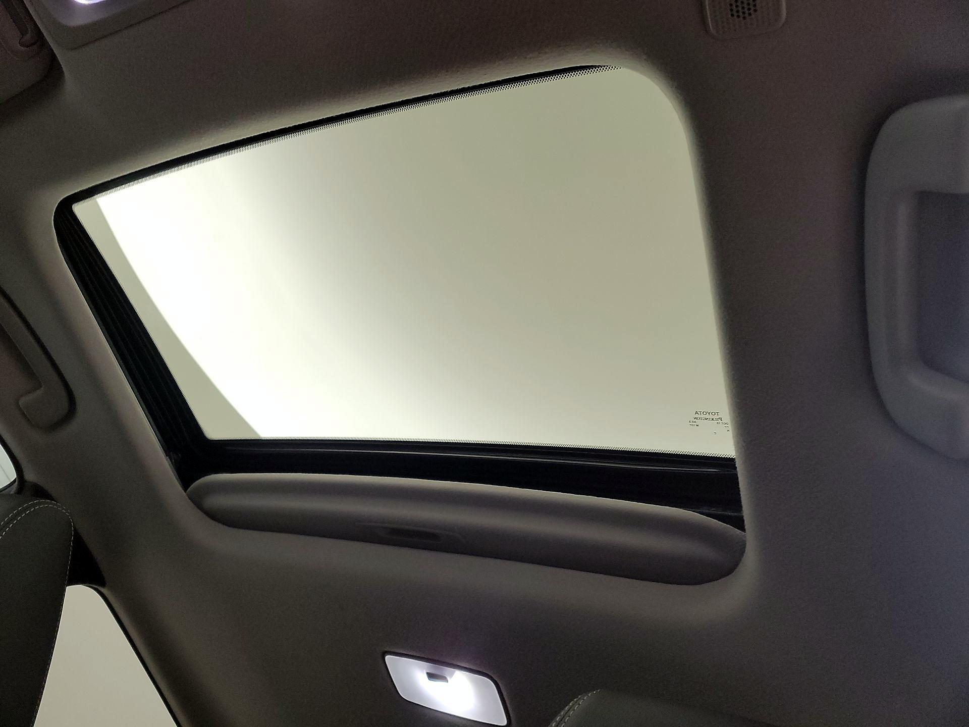 Thumbnail: 2023 Toyota Corolla Cross - 19