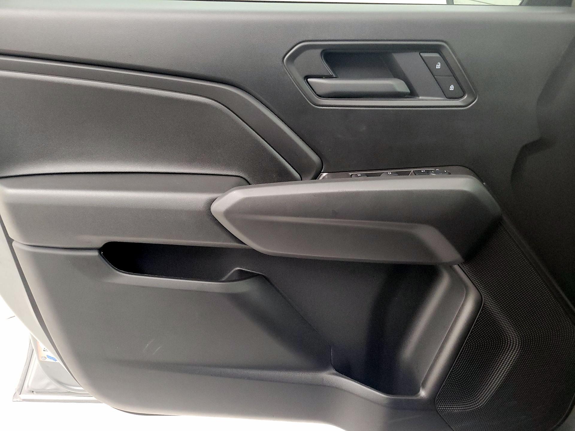 Thumbnail: 2025 Chevrolet Colorado - 12