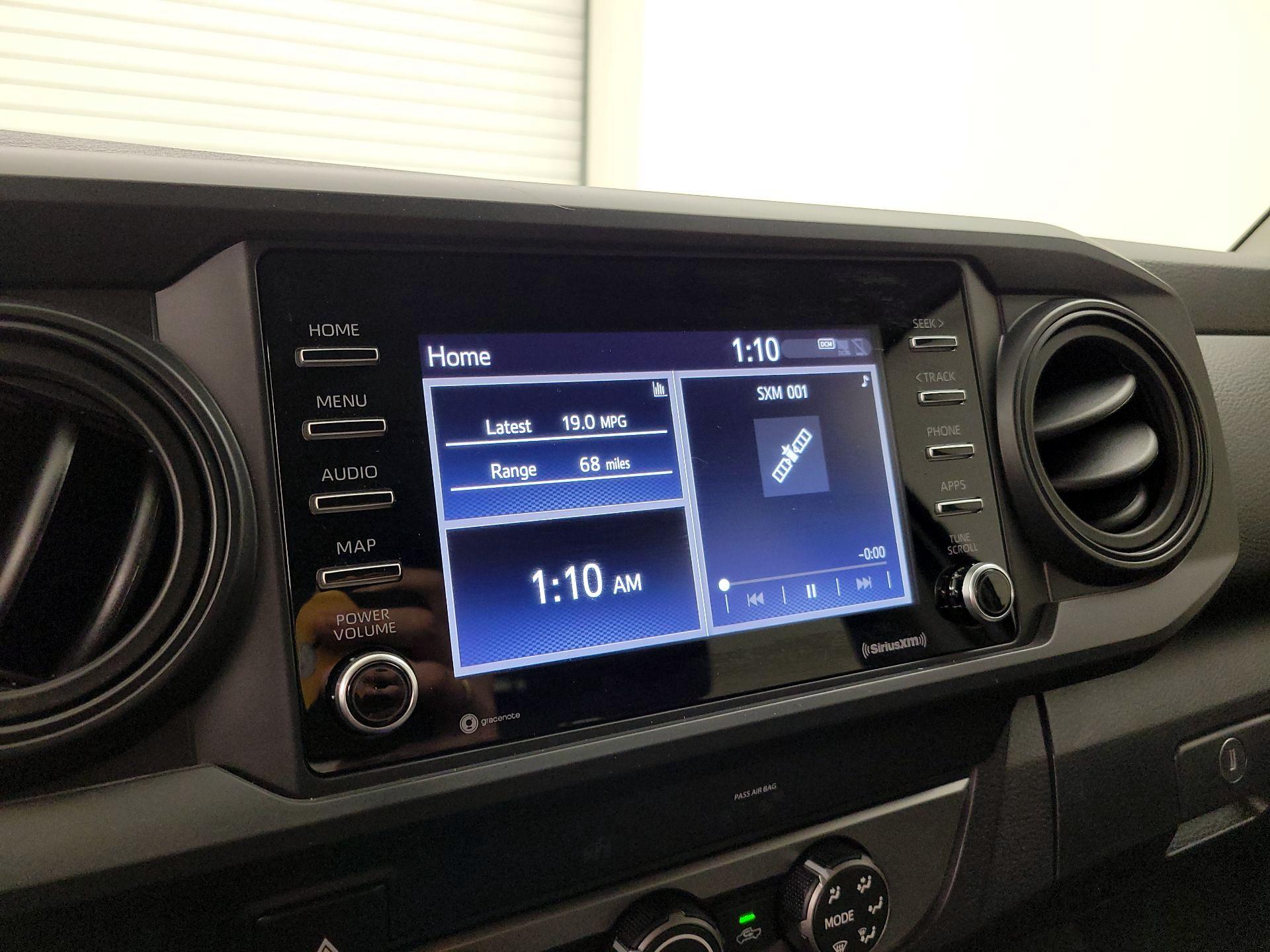 Thumbnail: 2022 Toyota Tacoma - 15