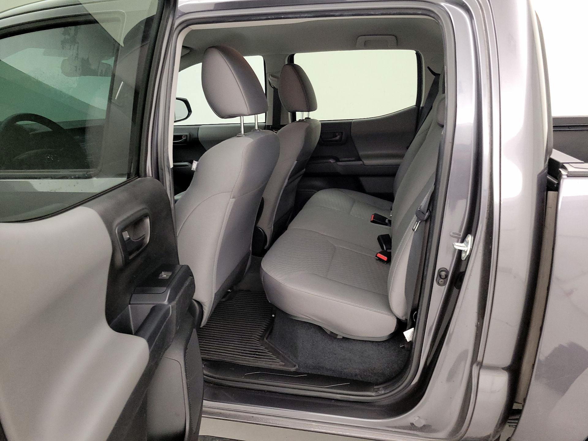 Thumbnail: 2022 Toyota Tacoma - 19