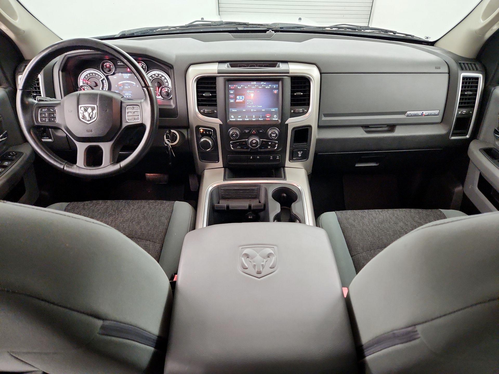 Thumbnail: 2019 RAM 1500 Classic - 9