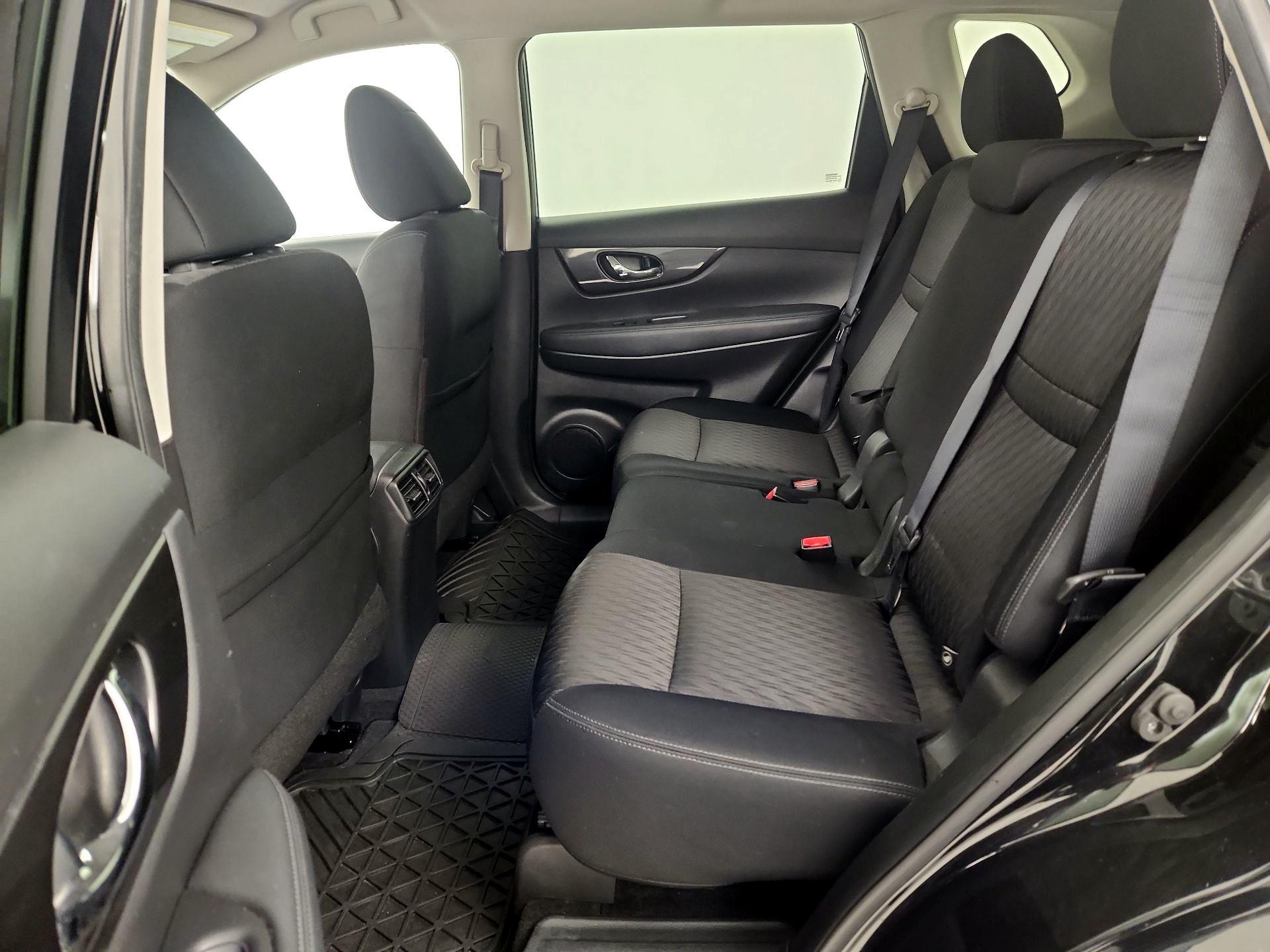 Thumbnail: 2017 Nissan Rogue - 19