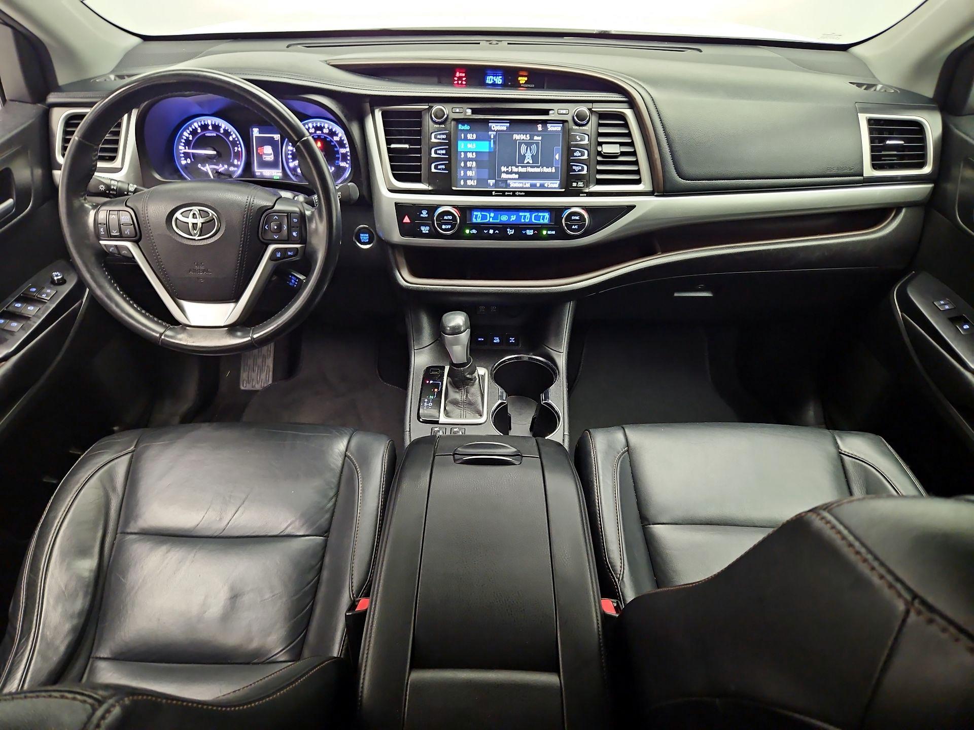 Thumbnail: 2017 Toyota Highlander - 9