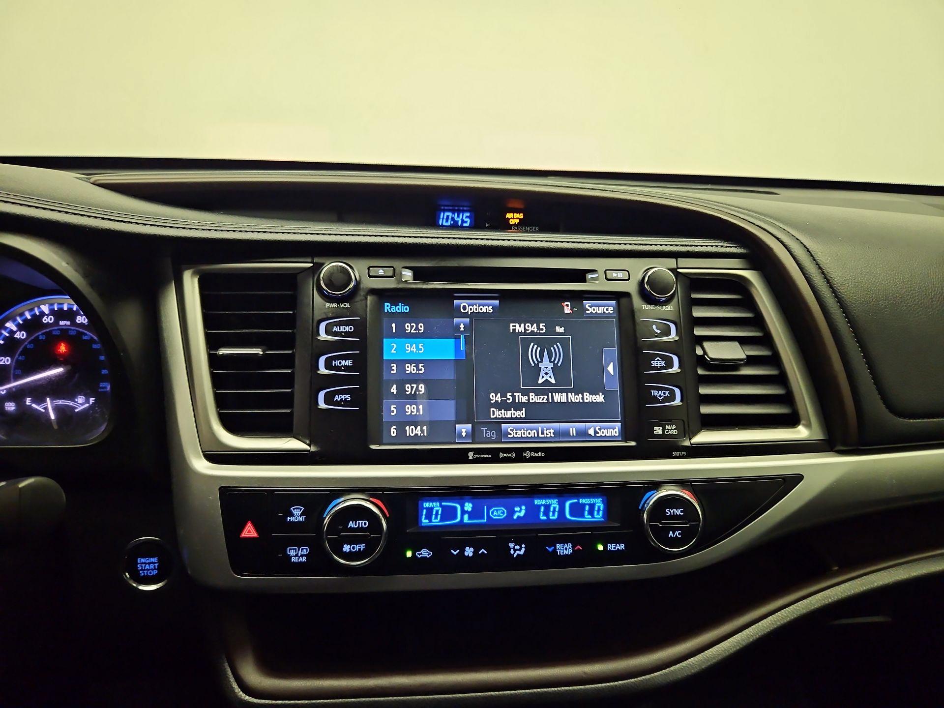 Thumbnail: 2017 Toyota Highlander - 14