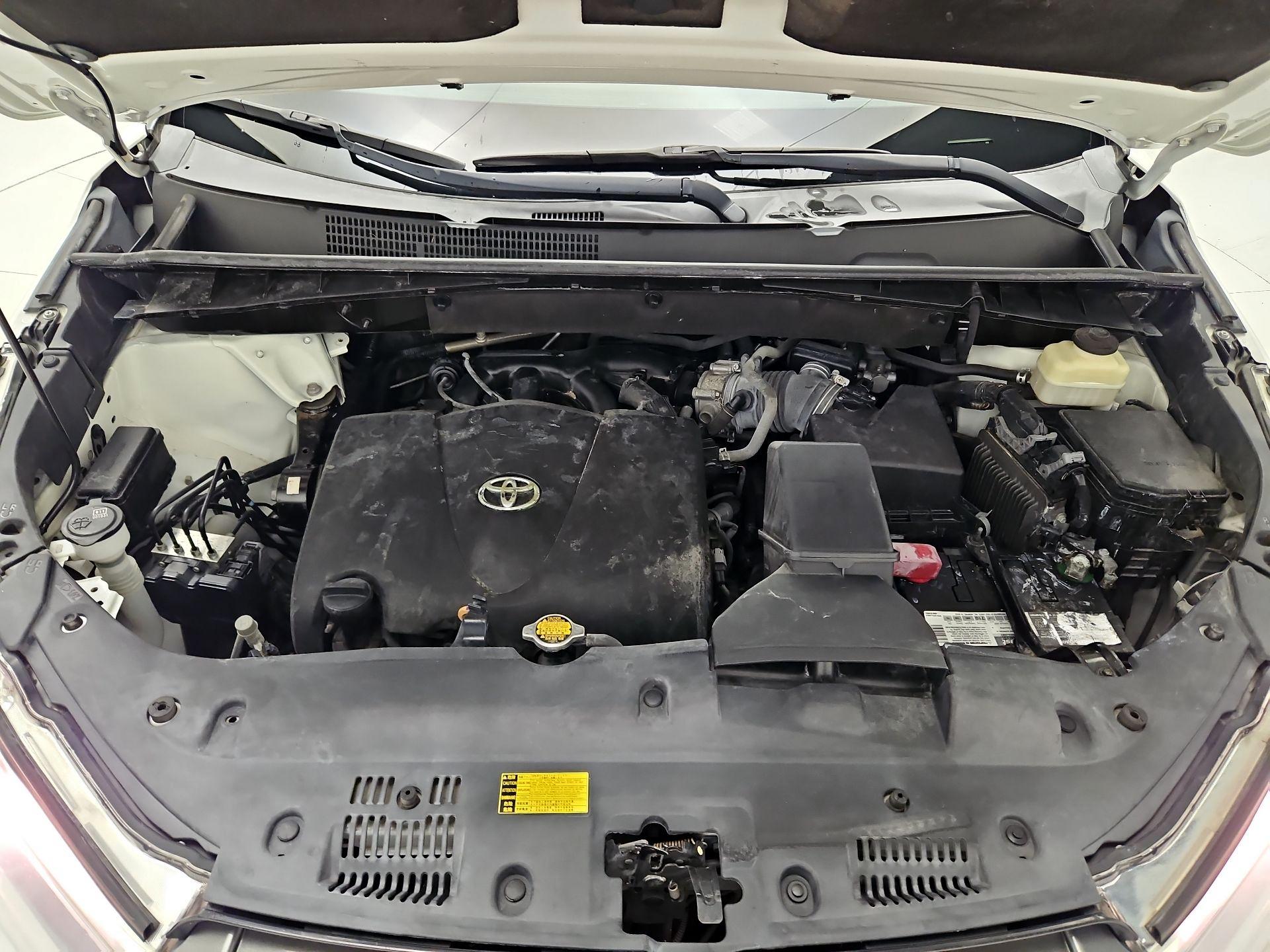 Thumbnail: 2017 Toyota Highlander - 19