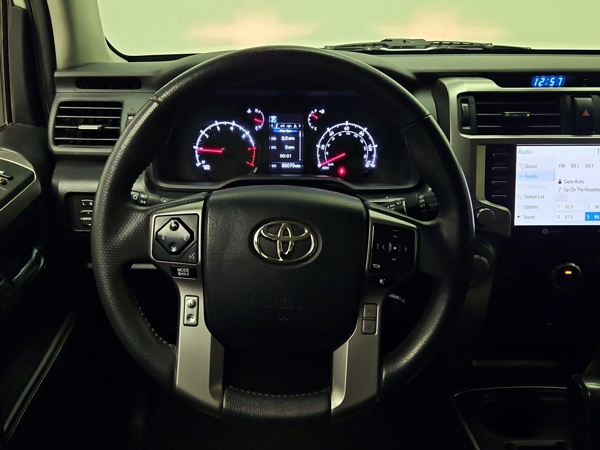 Thumbnail: 2023 Toyota 4Runner - 10