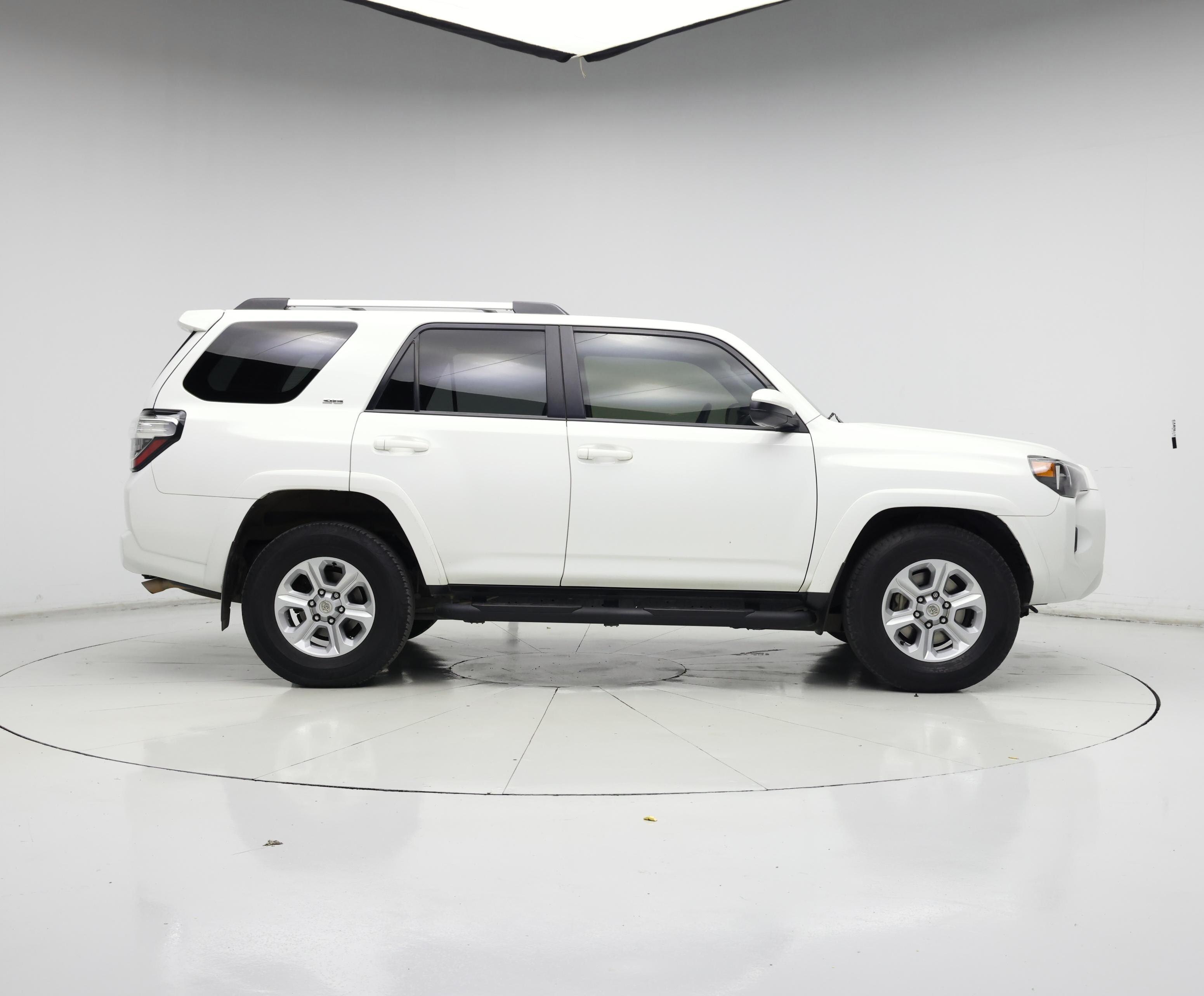 Thumbnail: 2023 Toyota 4Runner - 7