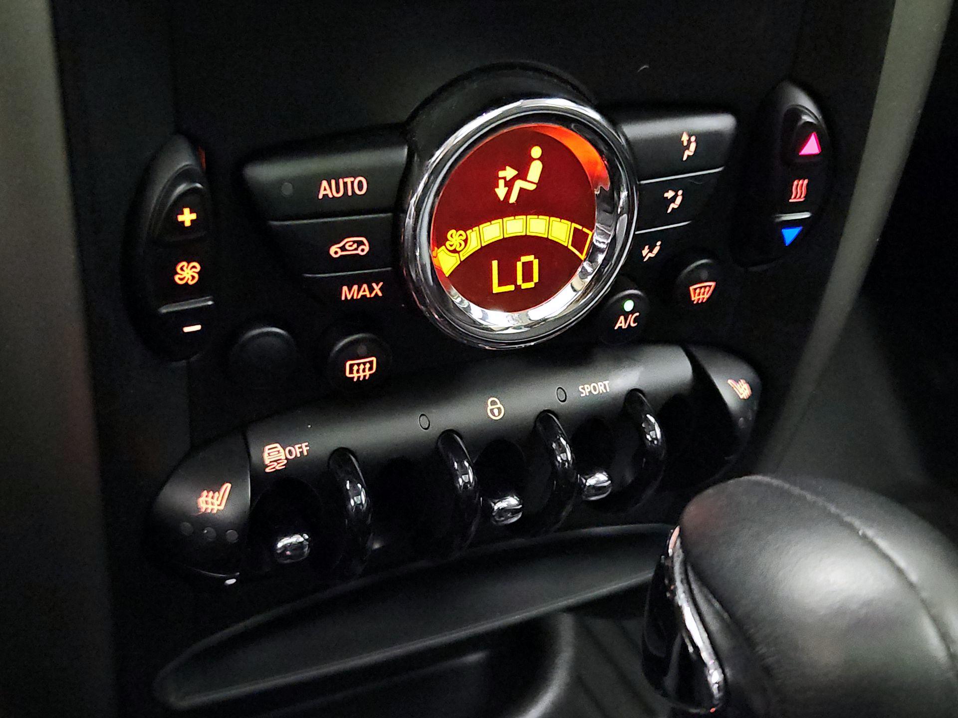 Thumbnail: 2016 MINI Cooper Countryman - 14