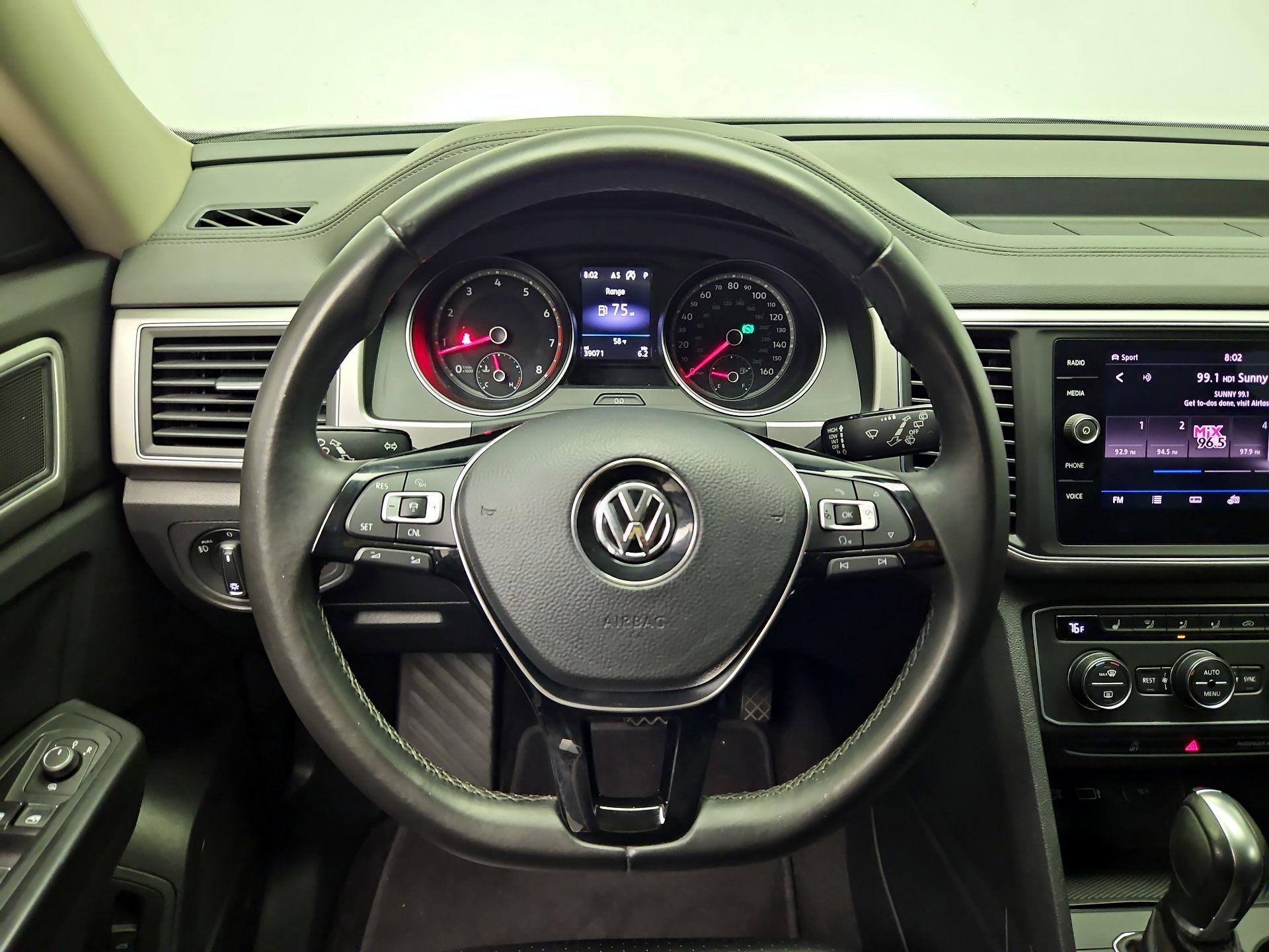 Thumbnail: 2018 Volkswagen Atlas - 10