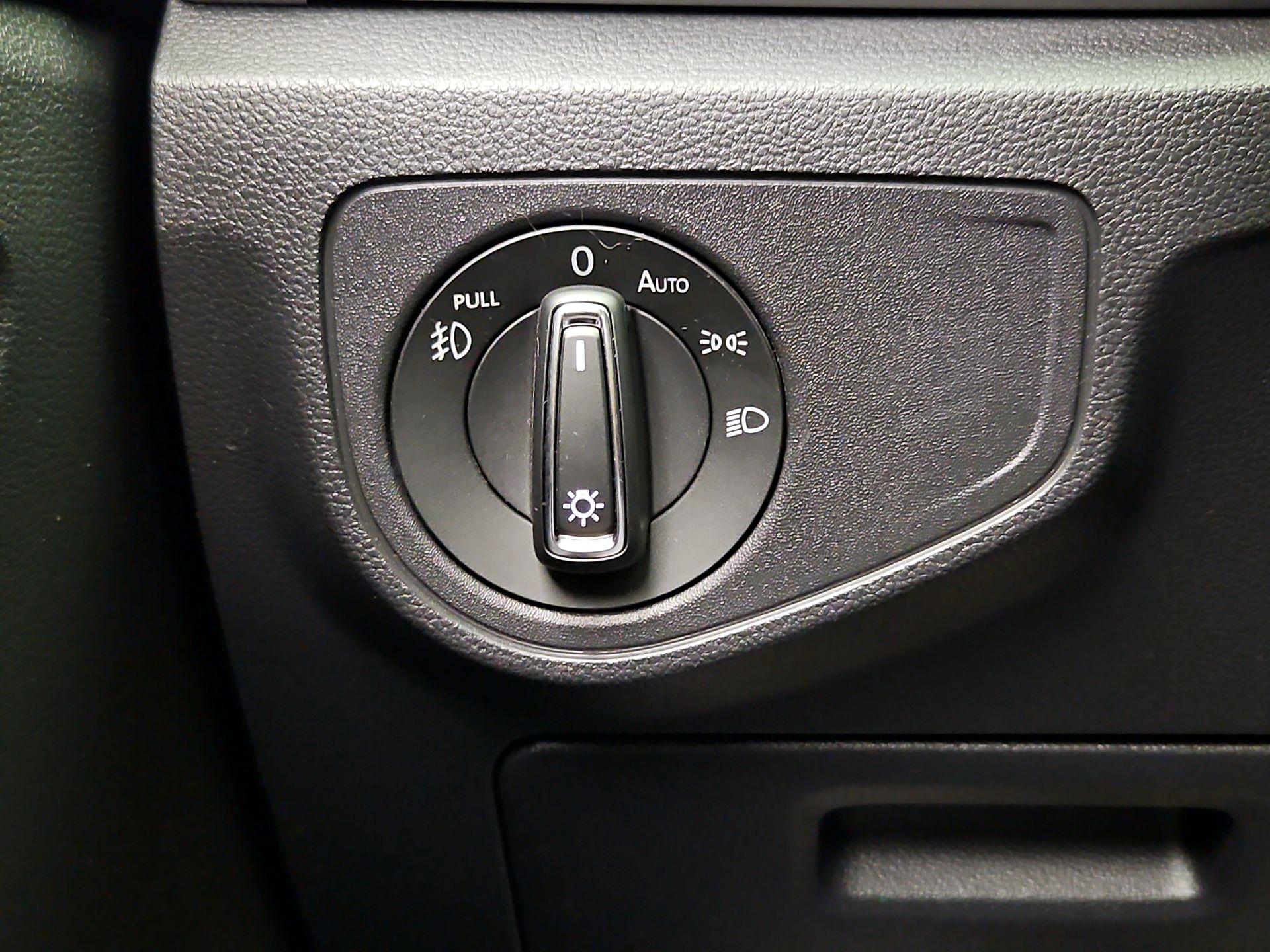 Thumbnail: 2018 Volkswagen Atlas - 13