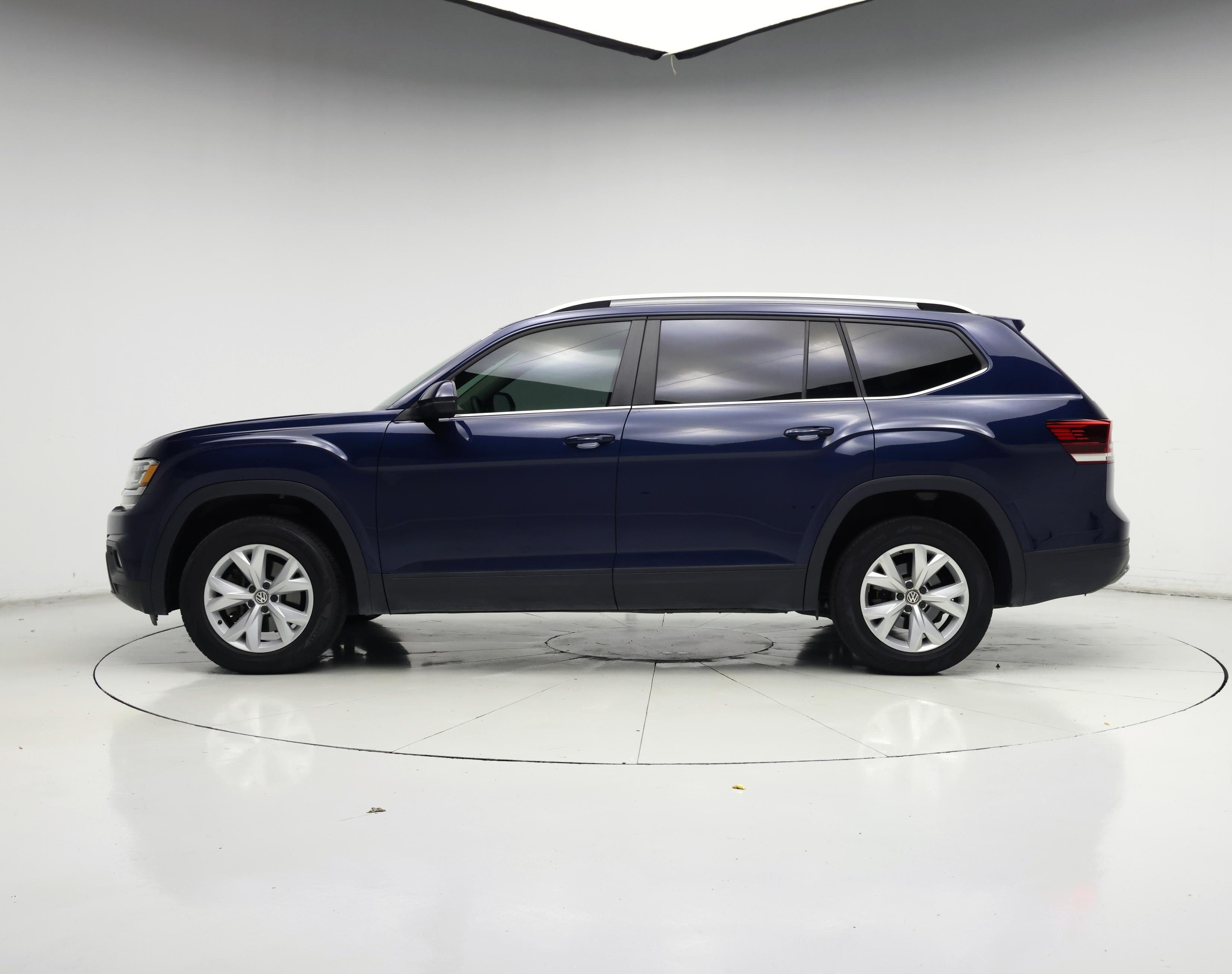 Thumbnail: 2018 Volkswagen Atlas - 3