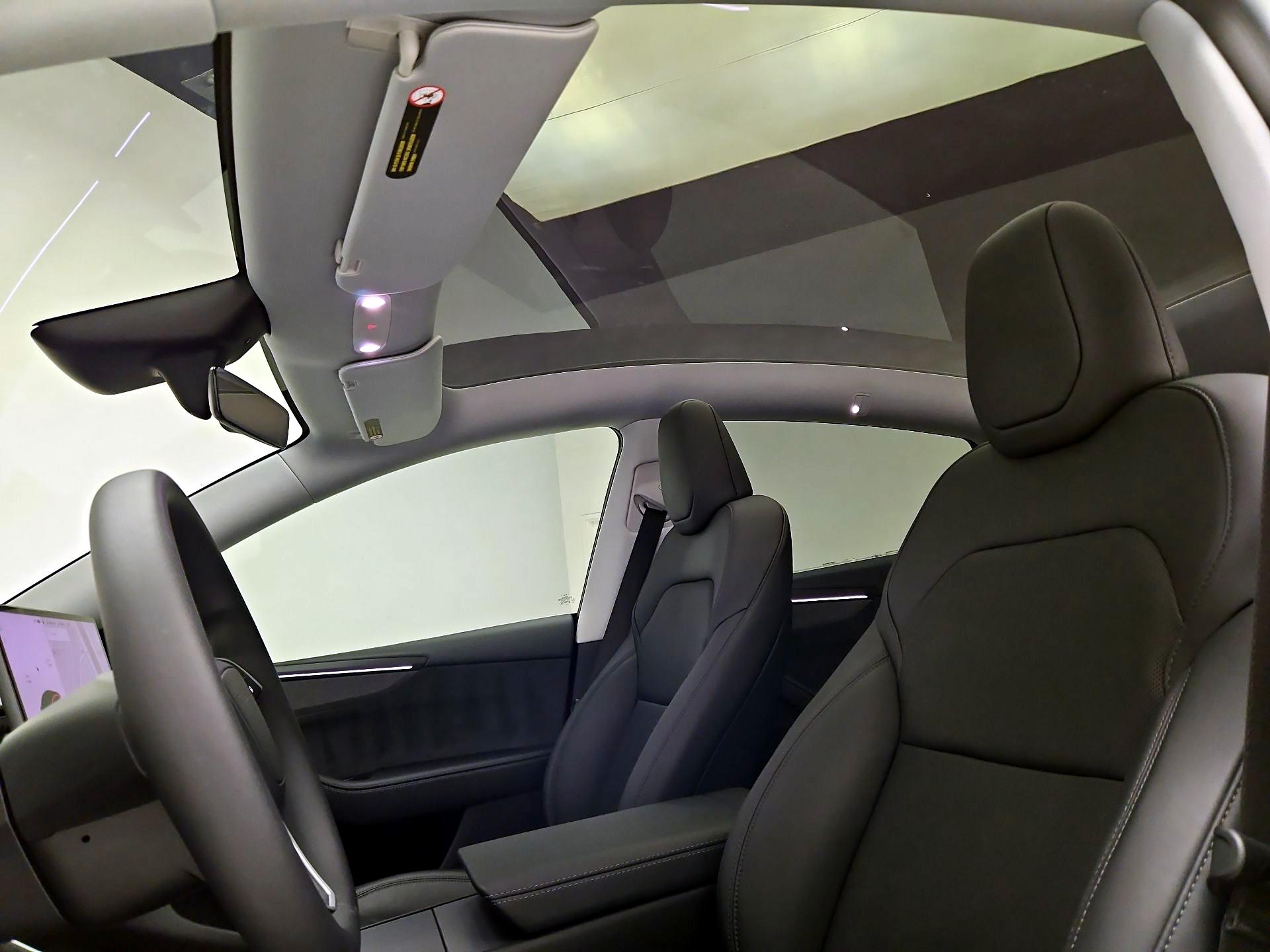 Thumbnail: 2026 Tesla Model Y - 19