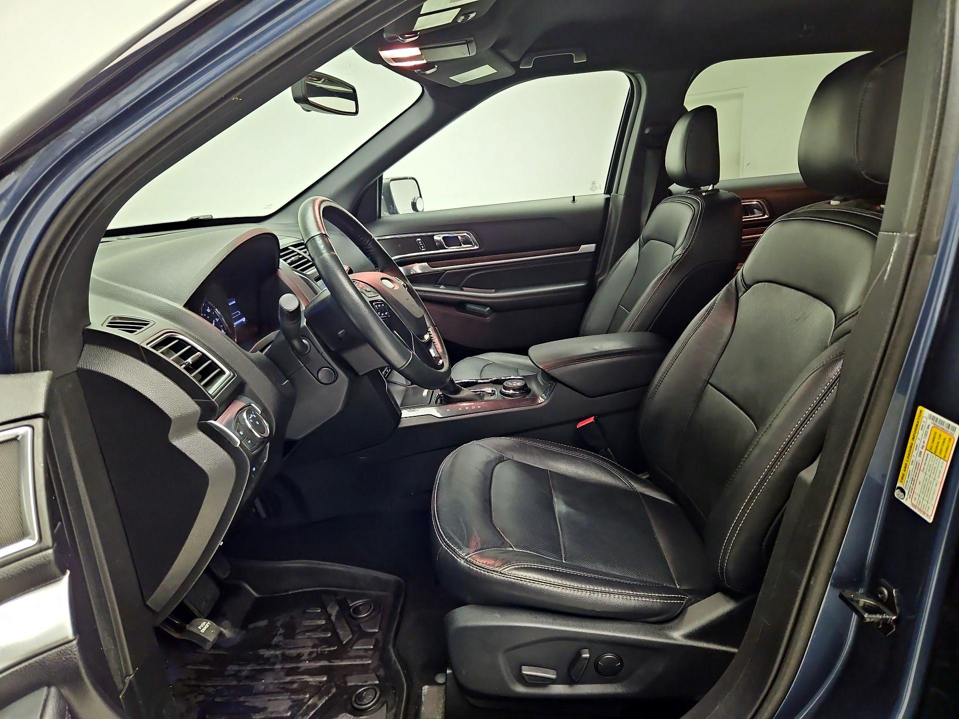 Thumbnail: 2019 Ford Explorer - 11