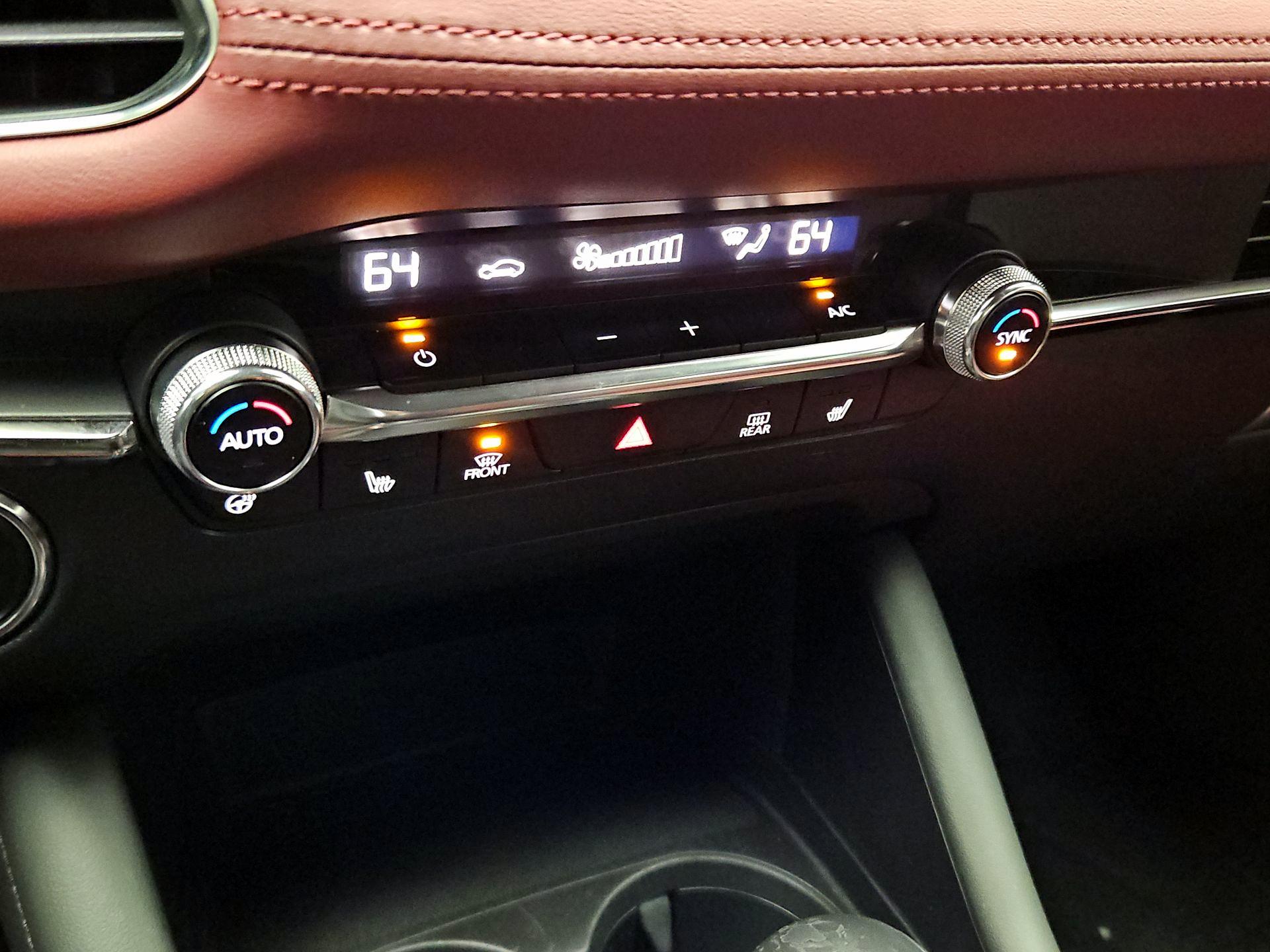 Thumbnail: 2023 Mazda Mazda3 - 17