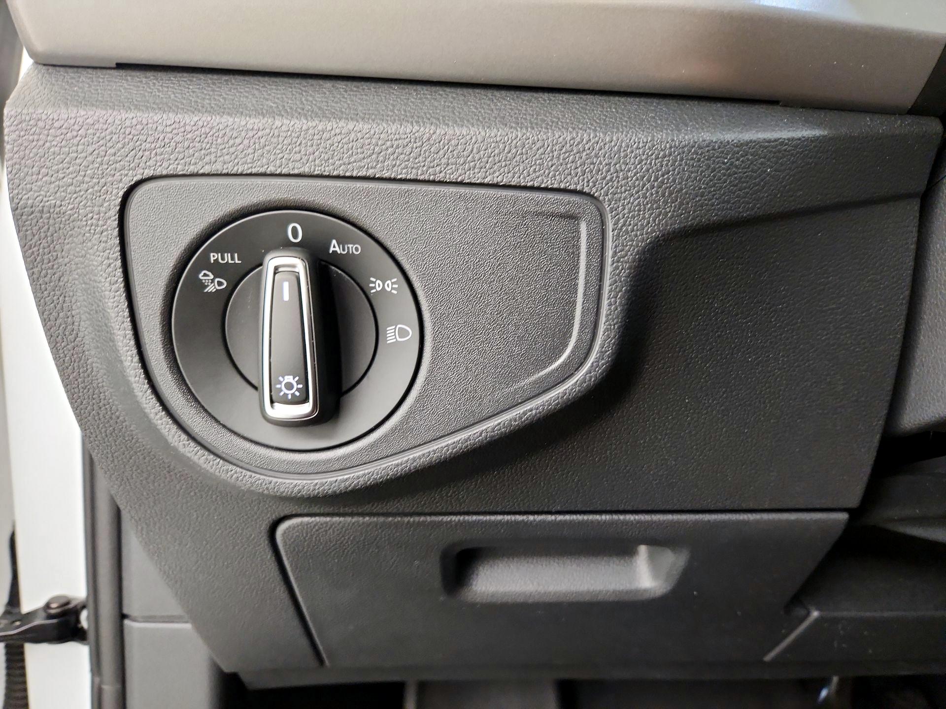 Thumbnail: 2021 Volkswagen Atlas - 13