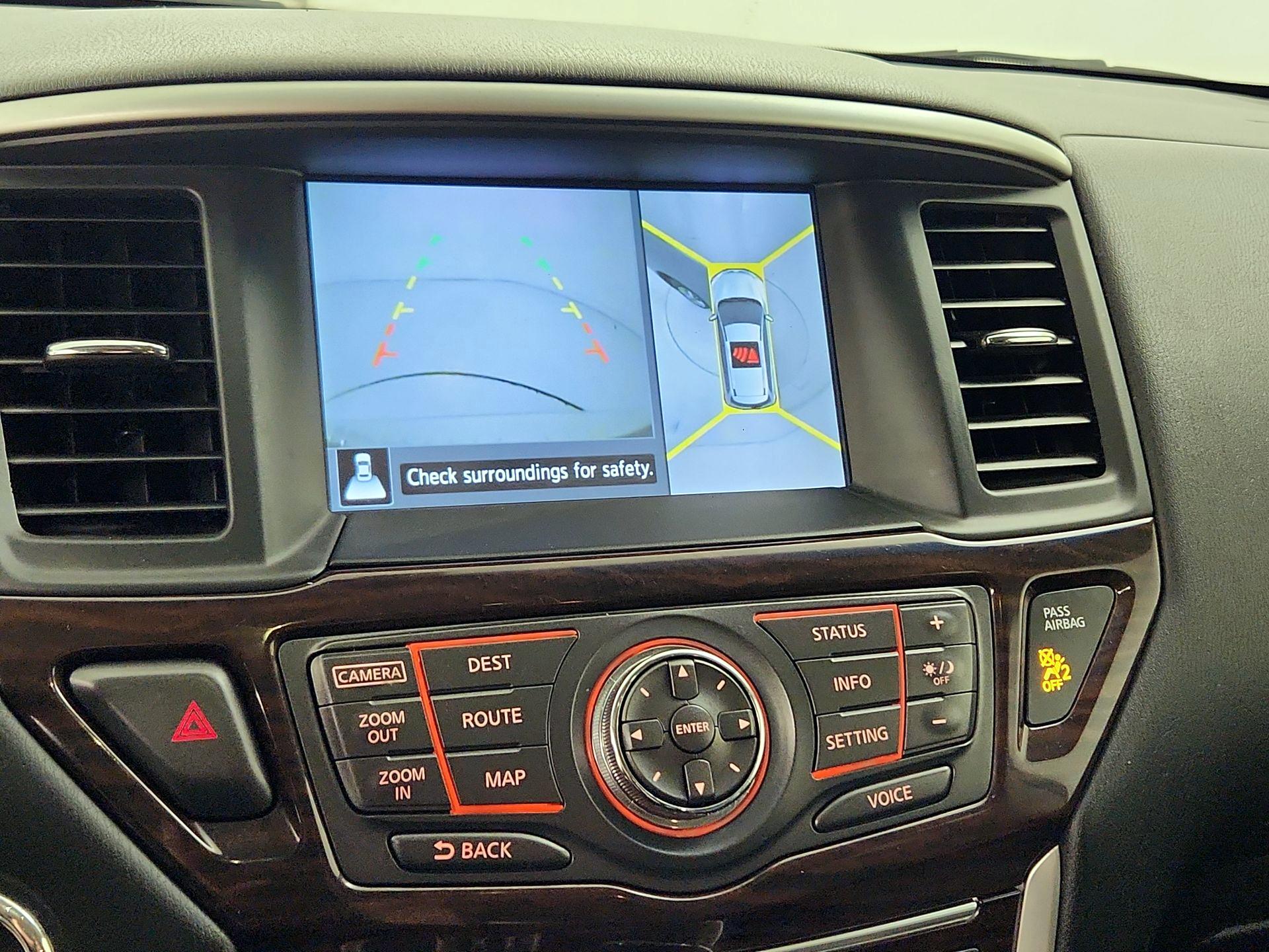 Thumbnail: 2015 Nissan Pathfinder - 15