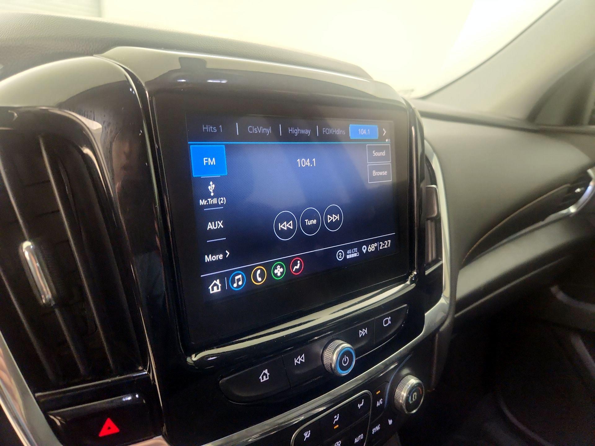 Thumbnail: 2020 Chevrolet Traverse - 15