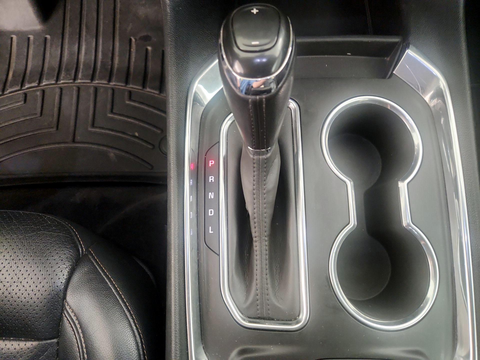 Thumbnail: 2020 Chevrolet Traverse - 17